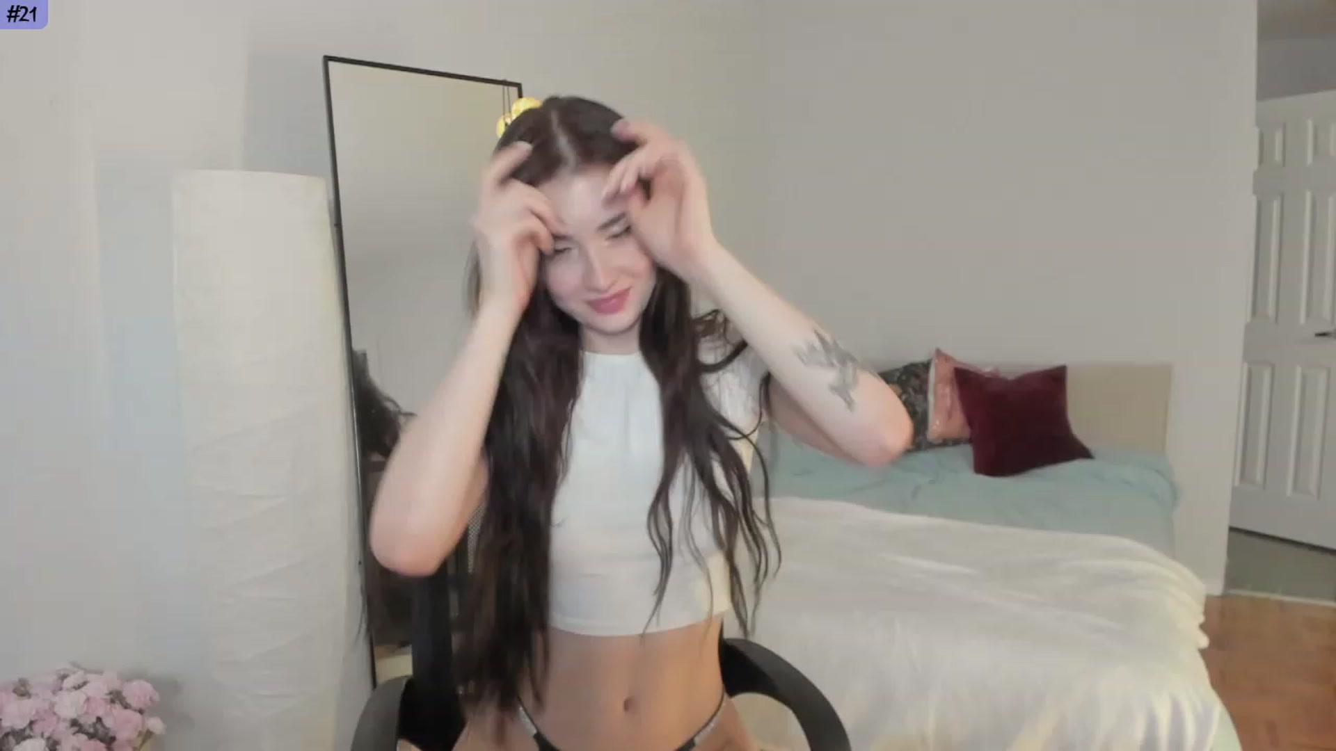 Gallery image thumbnail from Issa_7's myfreecams stream on, 08/16/2023, 23:14 image 14 of 20