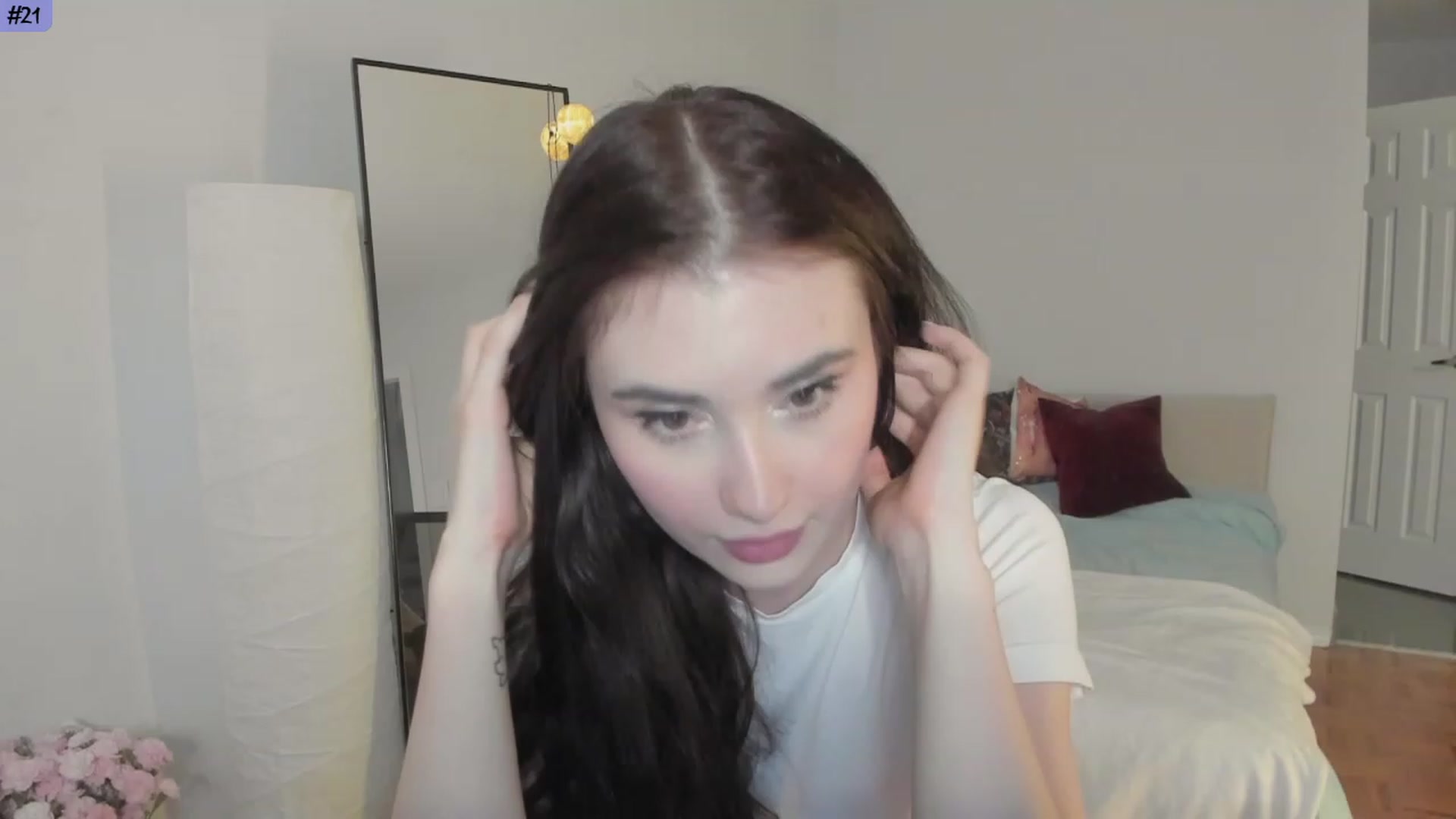 Gallery image thumbnail from Issa_7's myfreecams stream on, 08/16/2023, 23:14 image 13 of 20