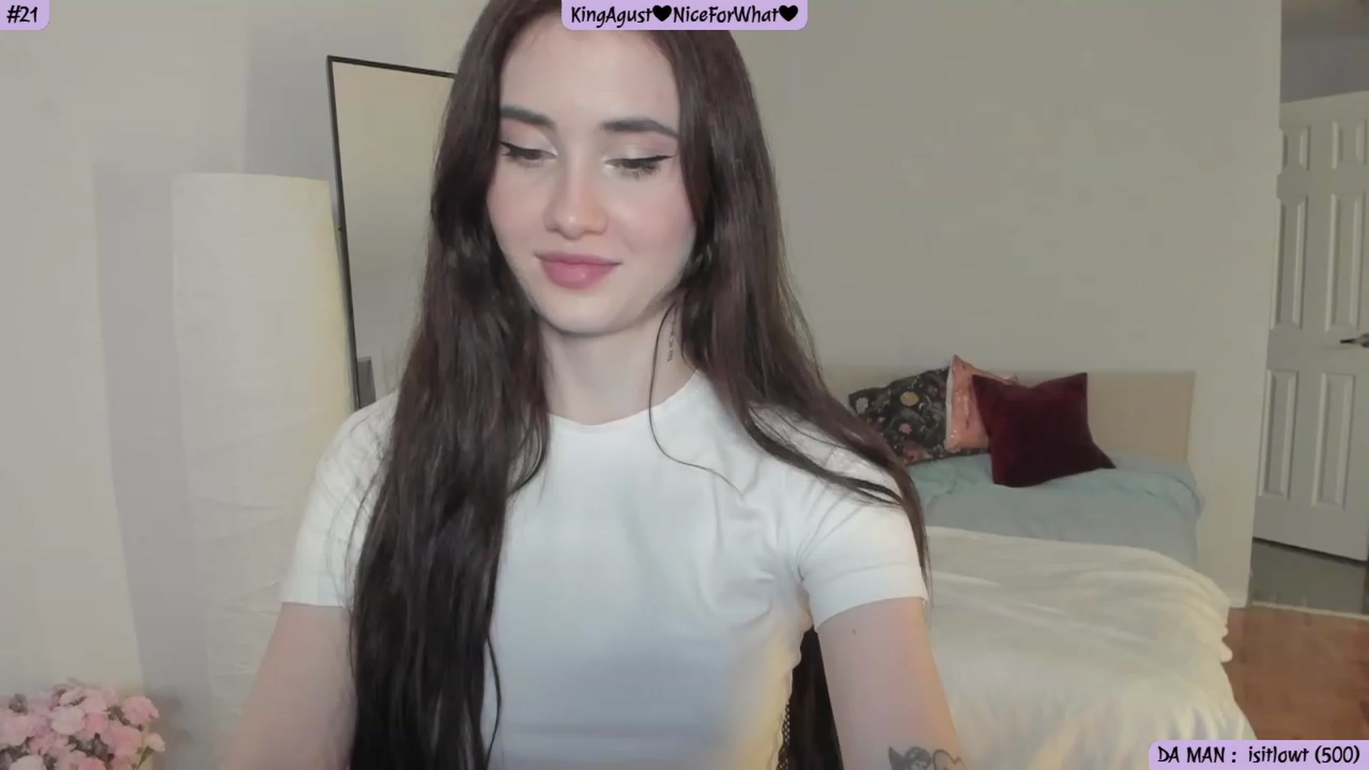 Gallery image thumbnail from Issa_7's myfreecams stream on, 08/16/2023, 23:14 image 20 of 20