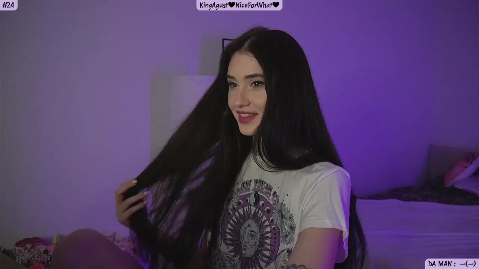 Gallery image thumbnail from Issa_7's myfreecams stream on, 08/20/2023, 20:17 image 4 of 20