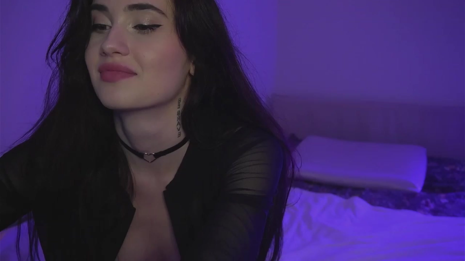 Gallery image thumbnail from Issa_7's myfreecams stream on, 08/26/2023, 24:00 image 12 of 20