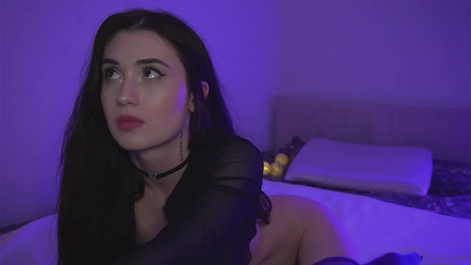 Gallery image thumbnail from Issa_7's myfreecams stream on, 08/26/2023, 24:00 image 9 of 20