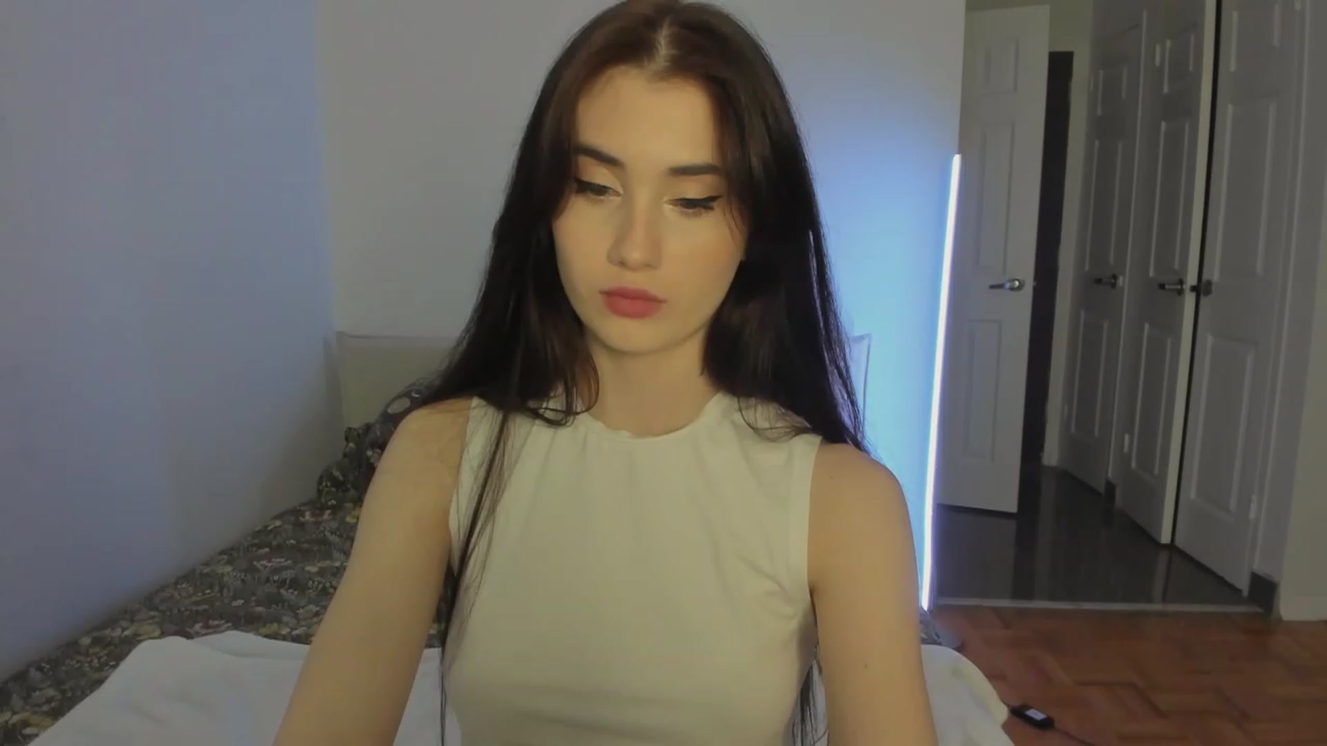 Gallery image thumbnail from Issa_7's myfreecams stream on, 08/27/2023, 23:09 image 1 of 20
