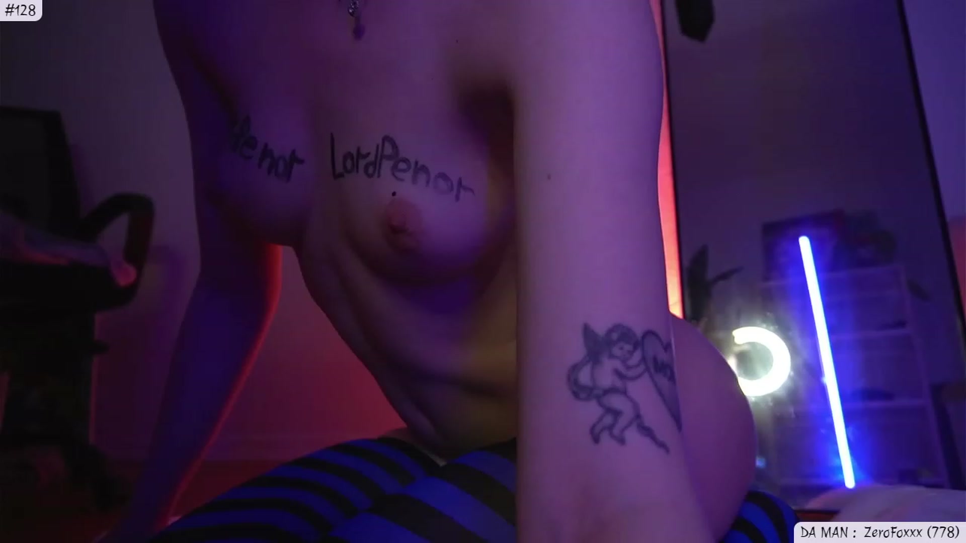 Gallery image thumbnail from Issa_7's myfreecams stream on, 09/03/2023, 05:13 image 13 of 20
