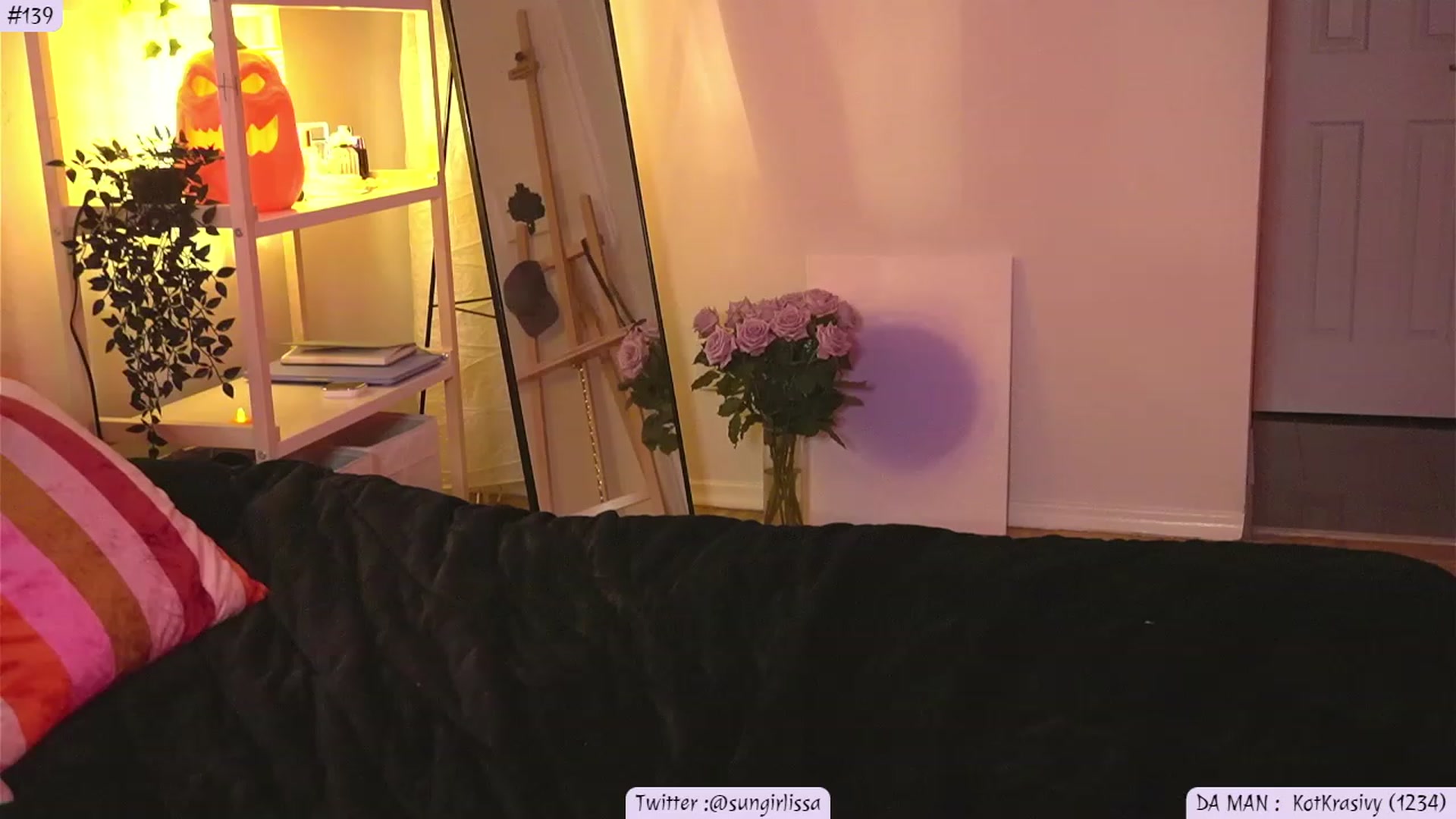 Gallery image thumbnail from Issa_7's myfreecams stream on, 10/22/2023, 01:27 image 14 of 20