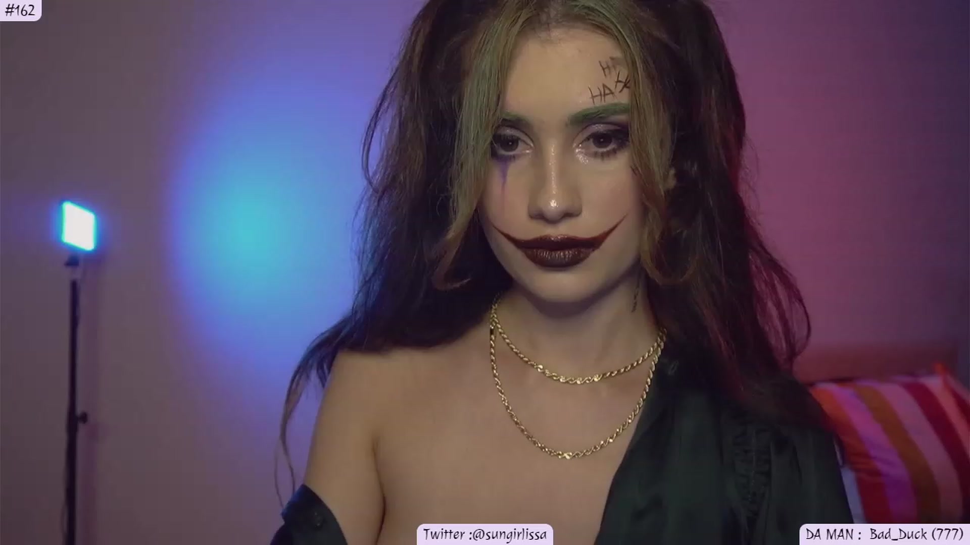Gallery image thumbnail from Issa_7's myfreecams stream on, 10/27/2023, 23:09 image 19 of 20