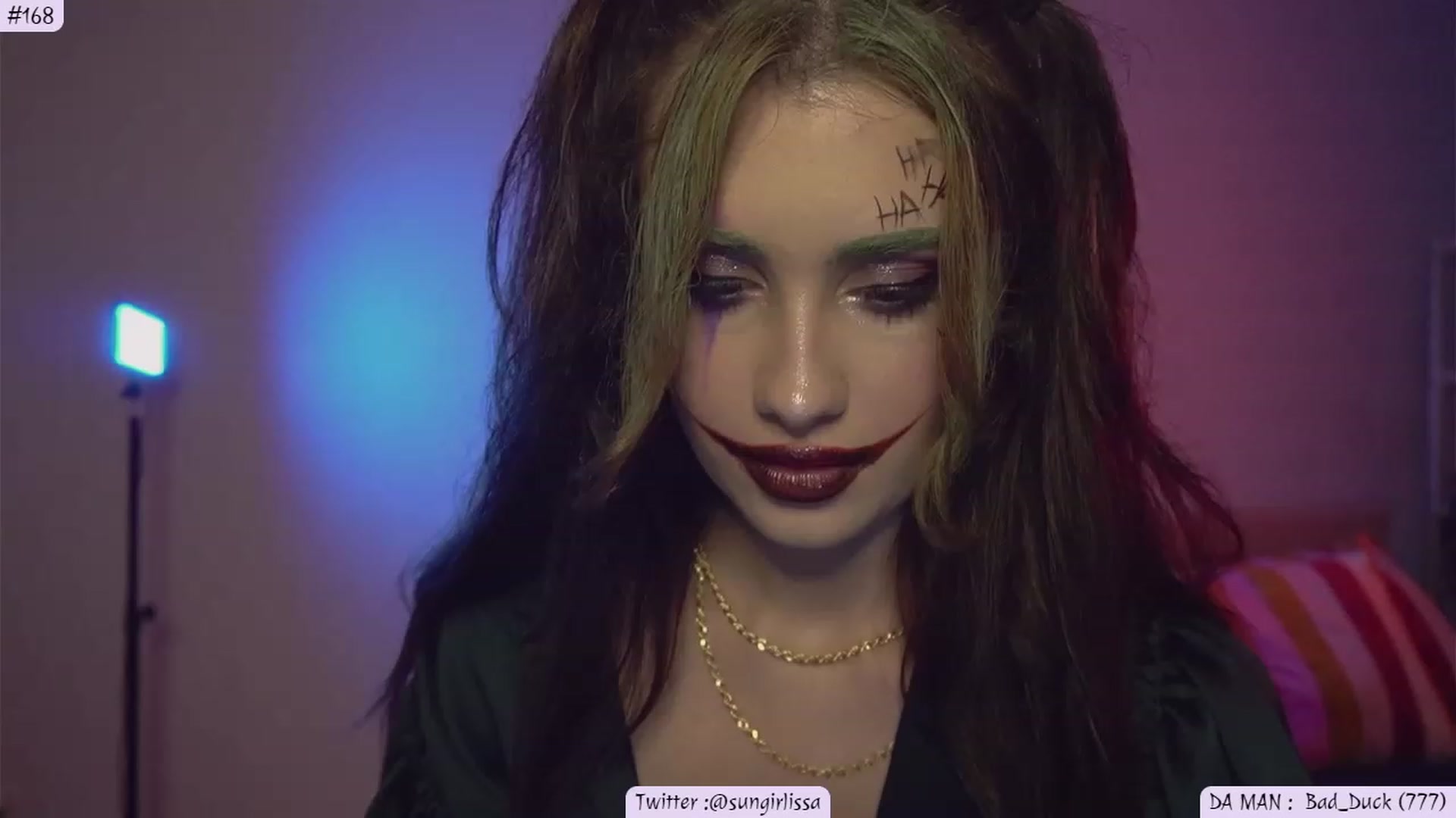 Gallery image thumbnail from Issa_7's myfreecams stream on, 10/27/2023, 23:09 image 14 of 20