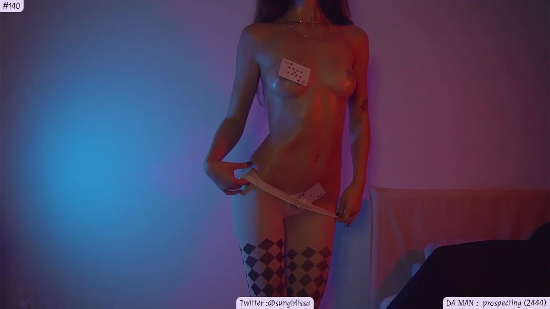 Gallery image thumbnail from Issa_7's myfreecams stream on, 10/28/2023, 01:21 image 17 of 20