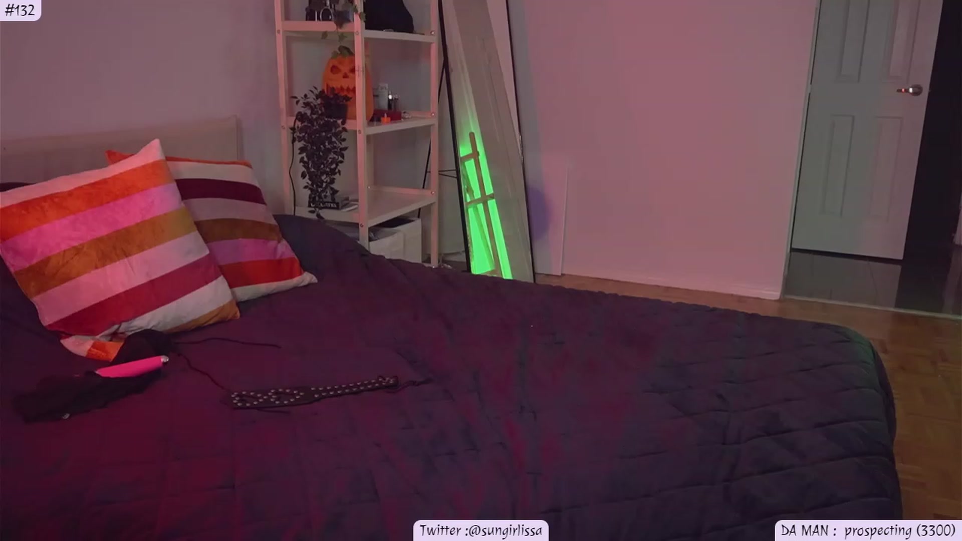 Gallery image thumbnail from Issa_7's myfreecams stream on, 10/29/2023, 01:31 image 7 of 20
