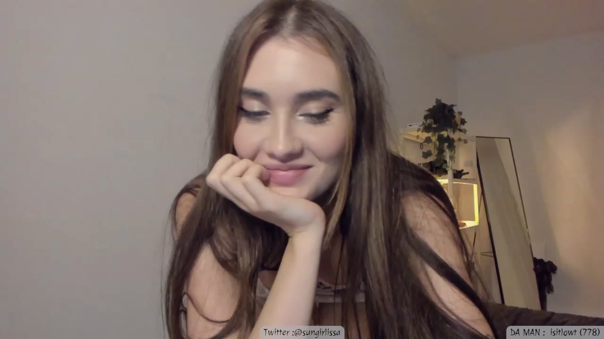 Gallery image thumbnail from Issa_7's myfreecams stream on, 11/04/2023, 22:30 image 19 of 20