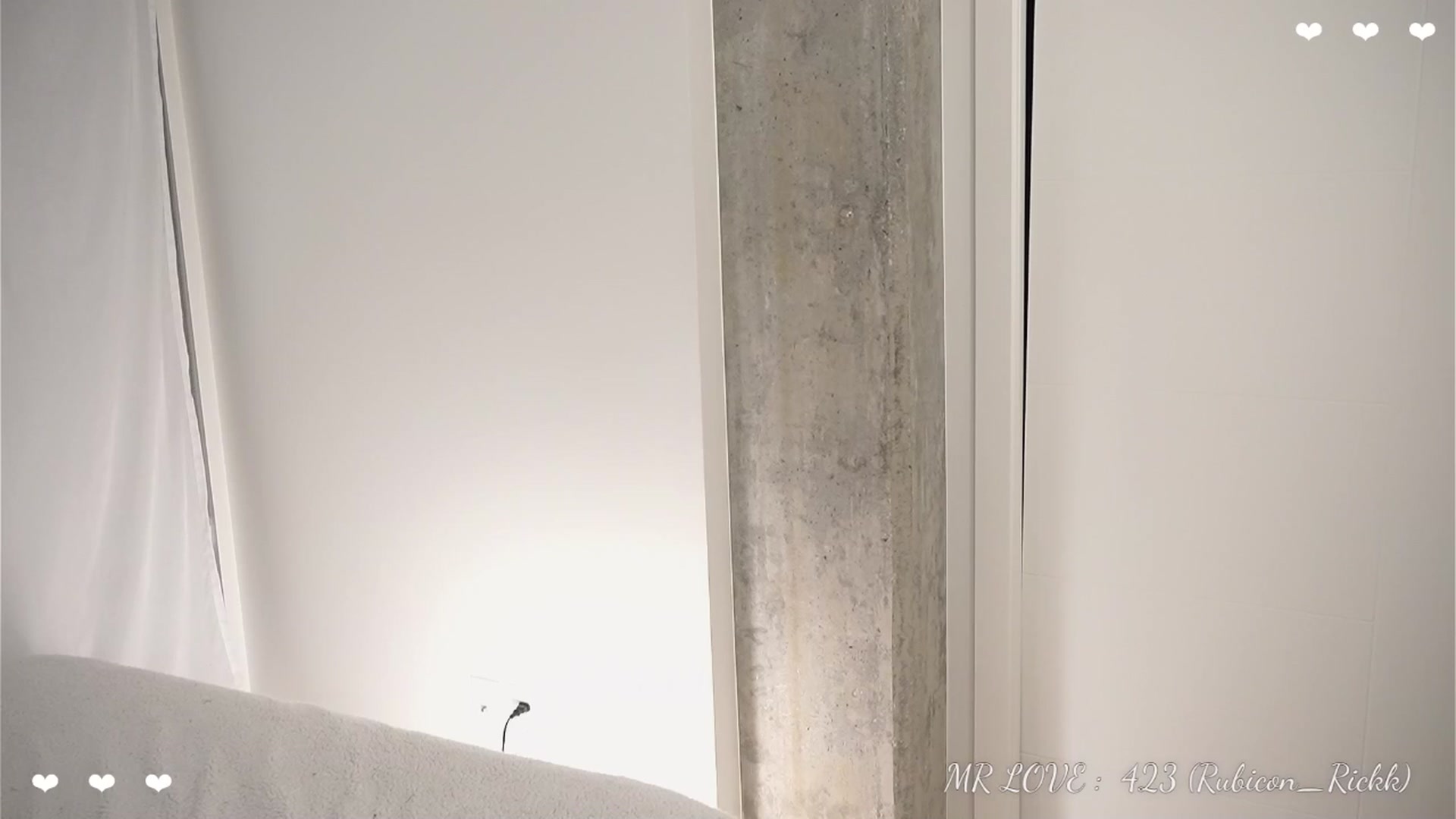 Gallery image thumbnail from Issa_7's myfreecams stream on, 02/24/2025, 06:13 image 6 of 20