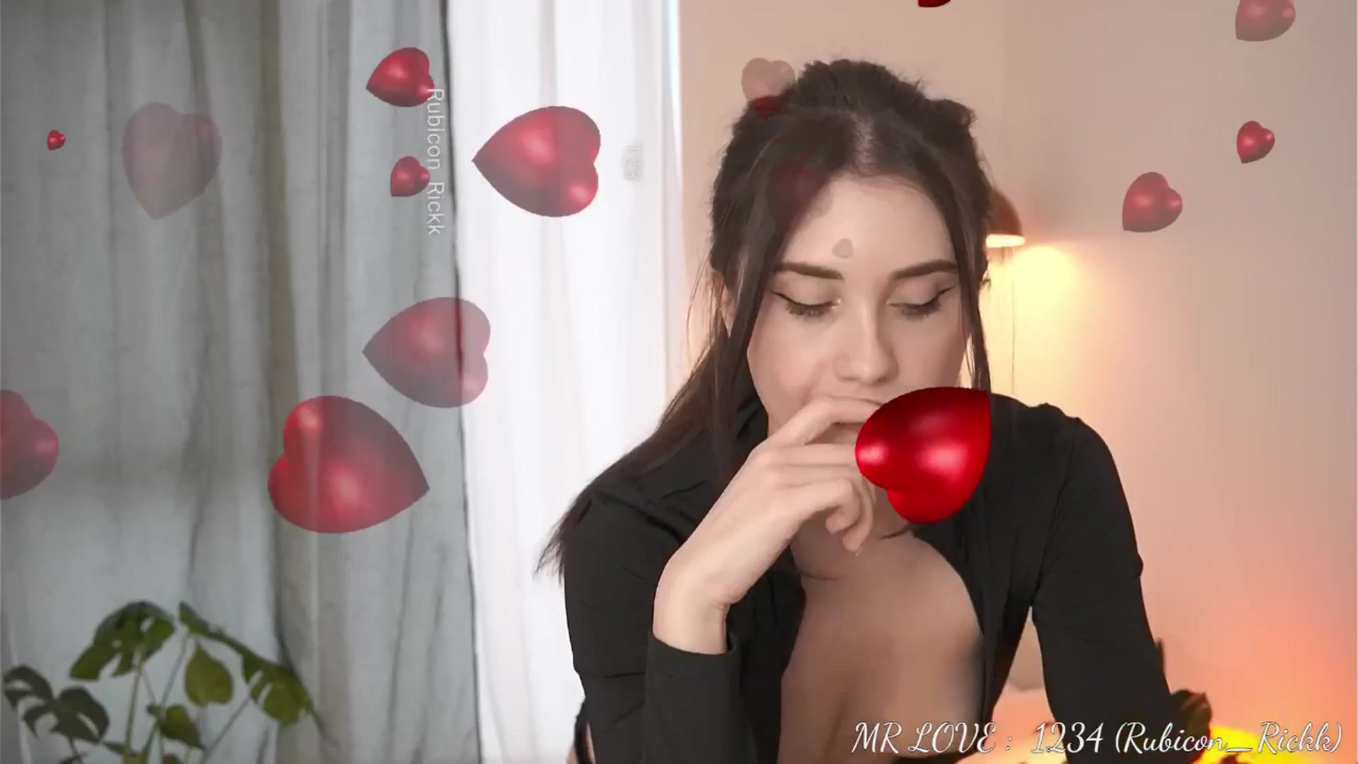 Gallery image thumbnail from Issa_7's myfreecams stream on, 03/28/2025, 02:35 image 12 of 20