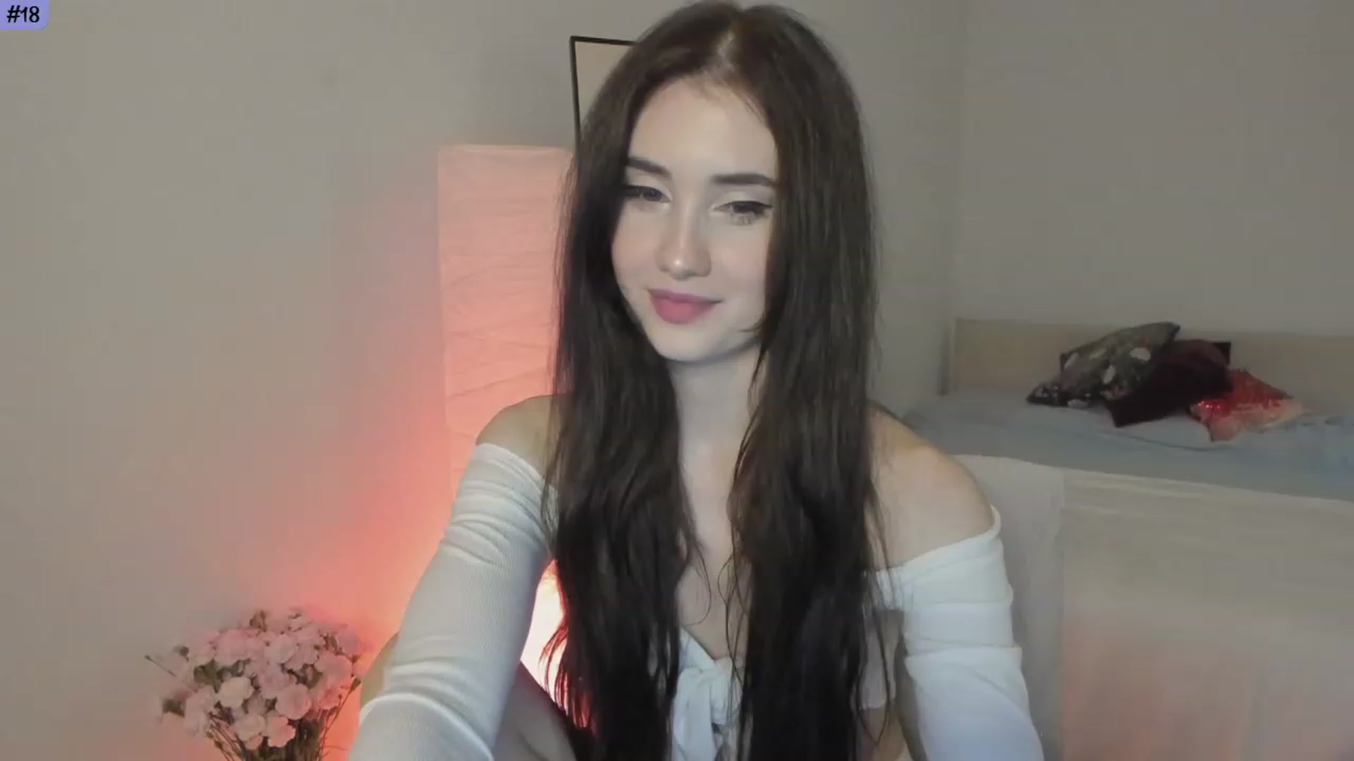 Gallery image thumbnail from Issa___'s myfreecams stream on, 08/15/2023, 24:18 image 14 of 20