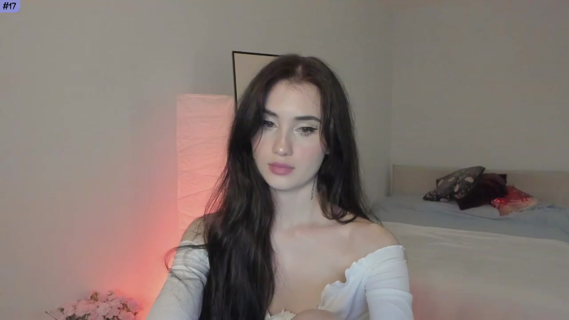 Gallery image thumbnail from Issa___'s myfreecams stream on, 08/15/2023, 24:32 image 14 of 20