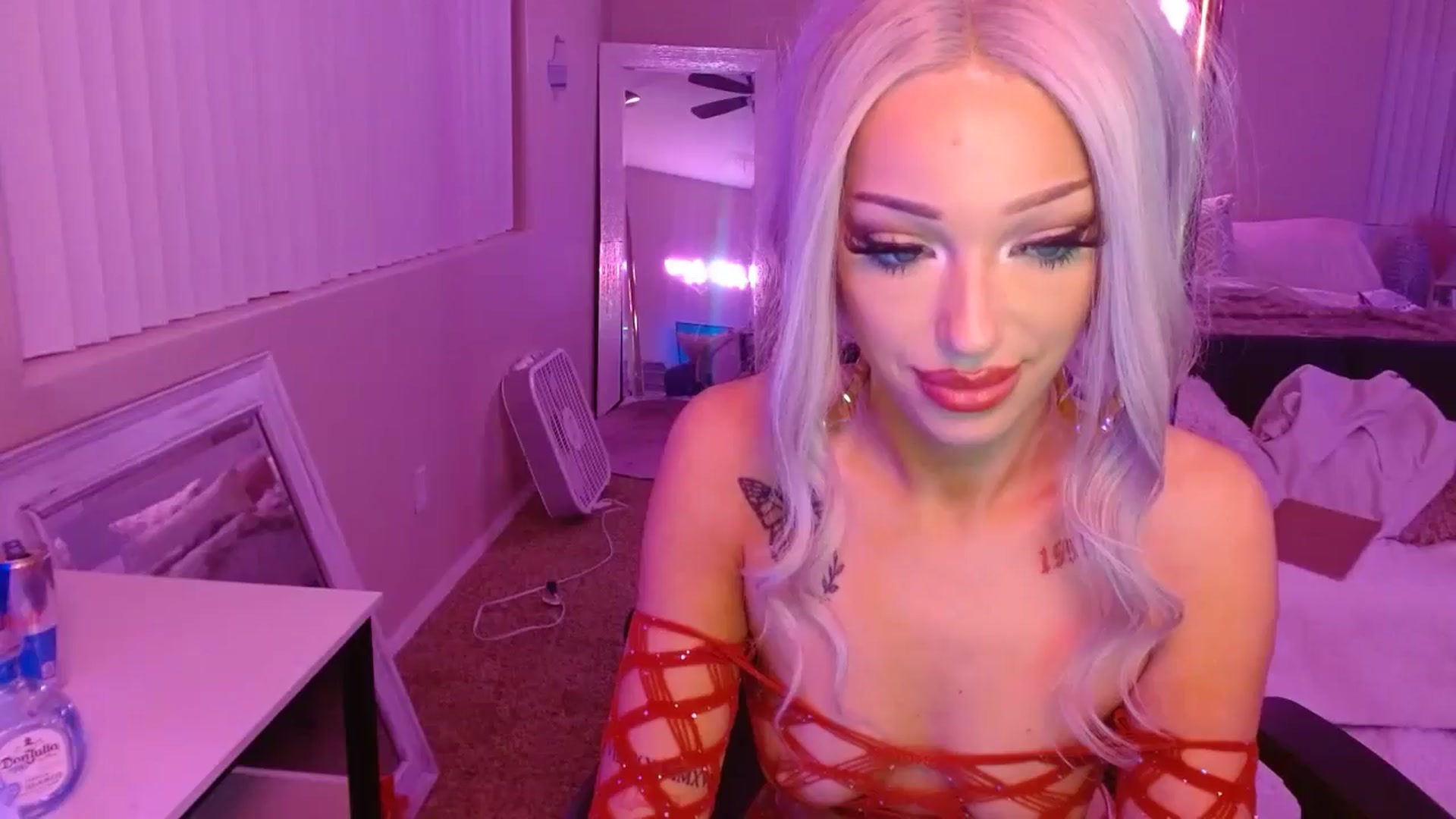 Gallery image thumbnail from ItsBunny's myfreecams stream on, 01/19/2025, 10:16 image 3 of 20