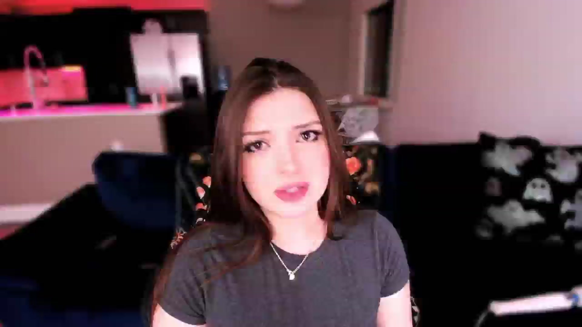 Gallery image thumbnail from ItsCCbitch's myfreecams stream on, 03/15/2025, 12:33 image 11 of 20