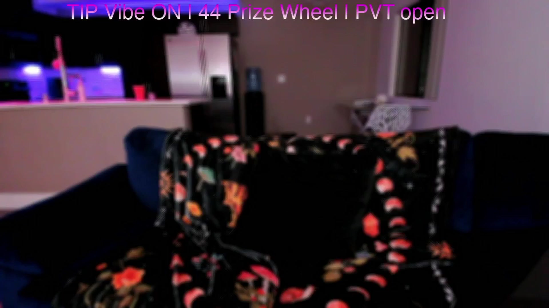 Gallery image thumbnail from ItsCCbitch's myfreecams stream on, 03/29/2025, 10:44 image 14 of 20