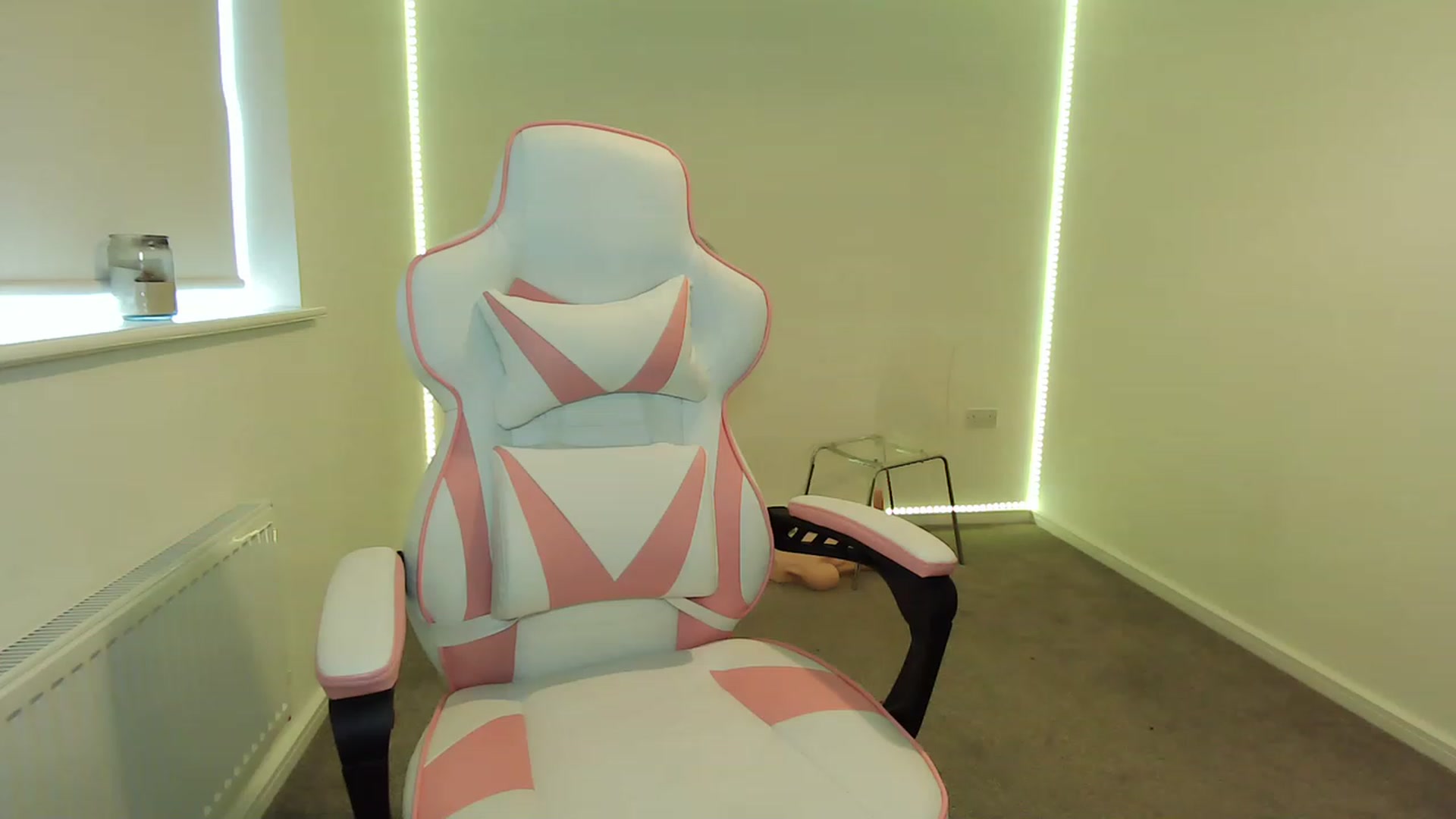 Gallery image thumbnail from ItsErikaJ's myfreecams stream on, 01/18/2023, 16:18 image 2 of 20