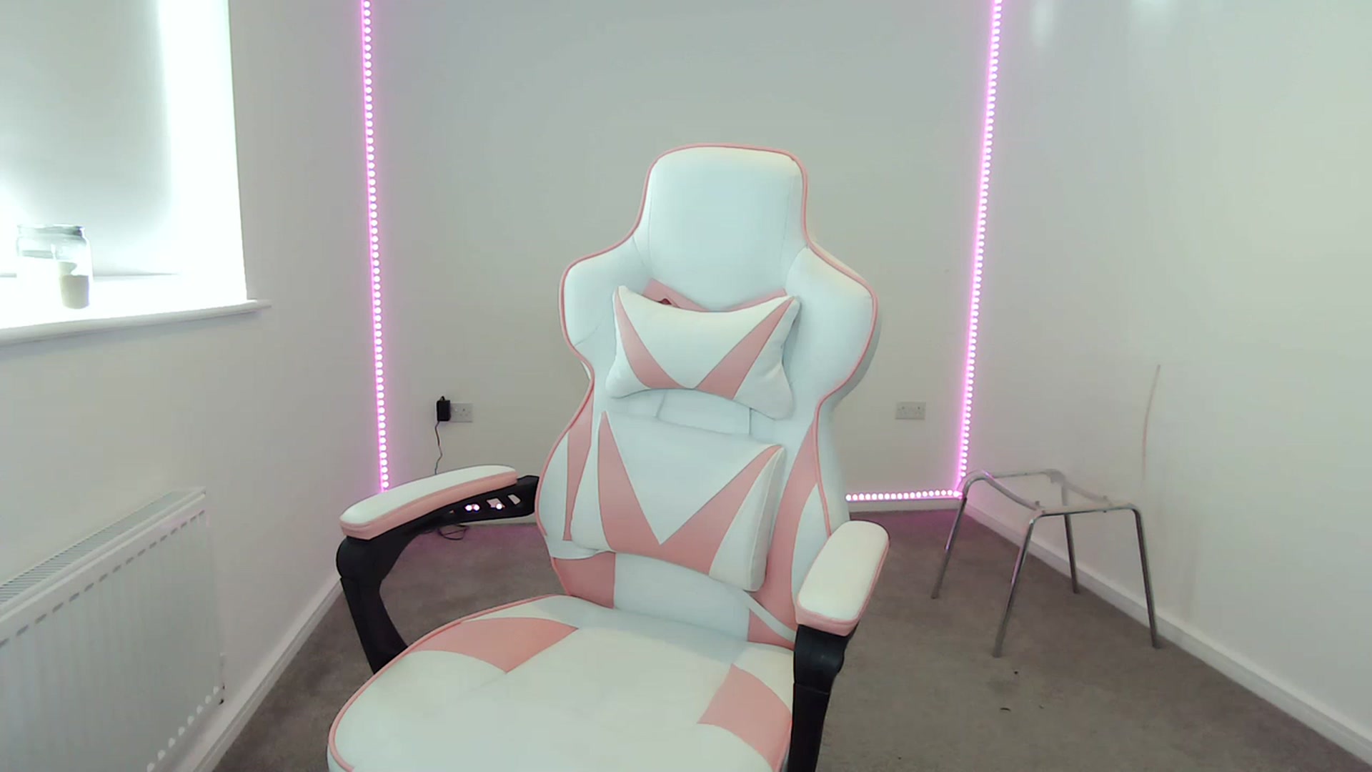 Gallery image thumbnail from ItsErikaJ's myfreecams stream on, 02/14/2023, 13:57 image 14 of 20