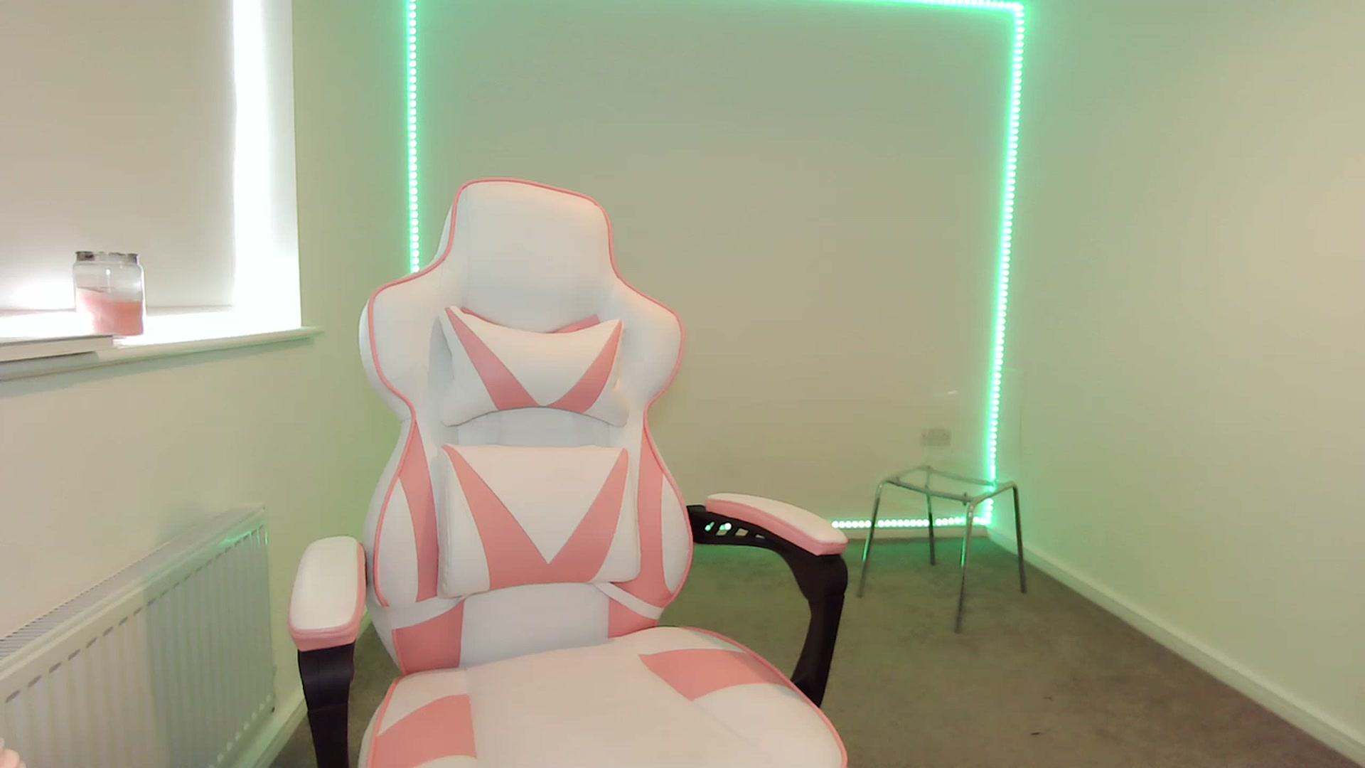 Gallery image thumbnail from ItsErikaJ's myfreecams stream on, 03/18/2023, 12:24 image 12 of 20