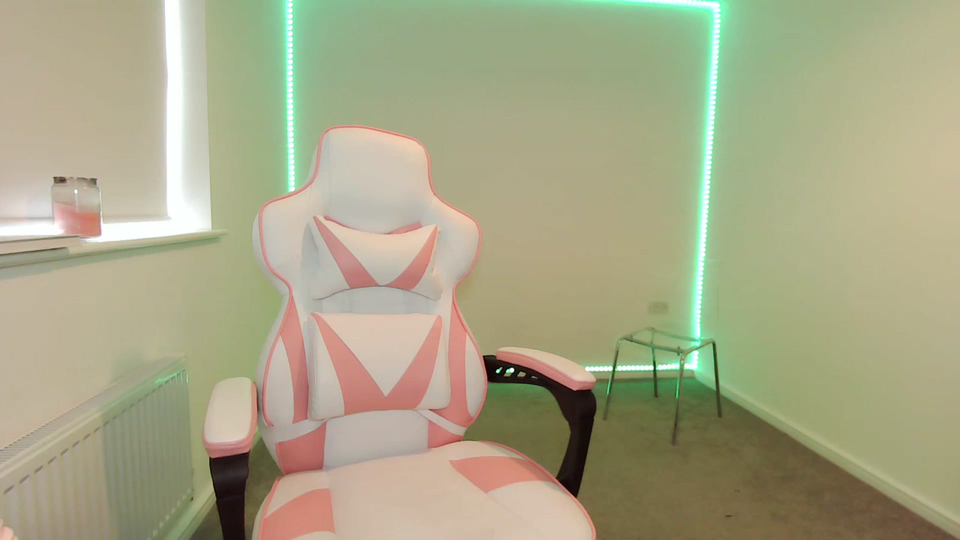 Gallery image thumbnail from ItsErikaJ's myfreecams stream on, 03/18/2023, 12:24 image 5 of 20