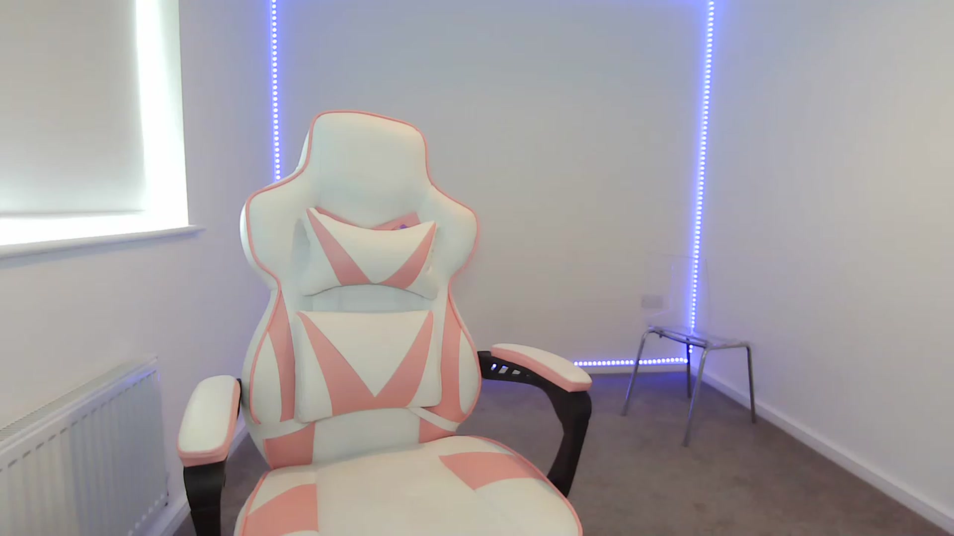 Gallery image thumbnail from ItsErikaJ's myfreecams stream on, 04/09/2023, 13:40 image 9 of 20
