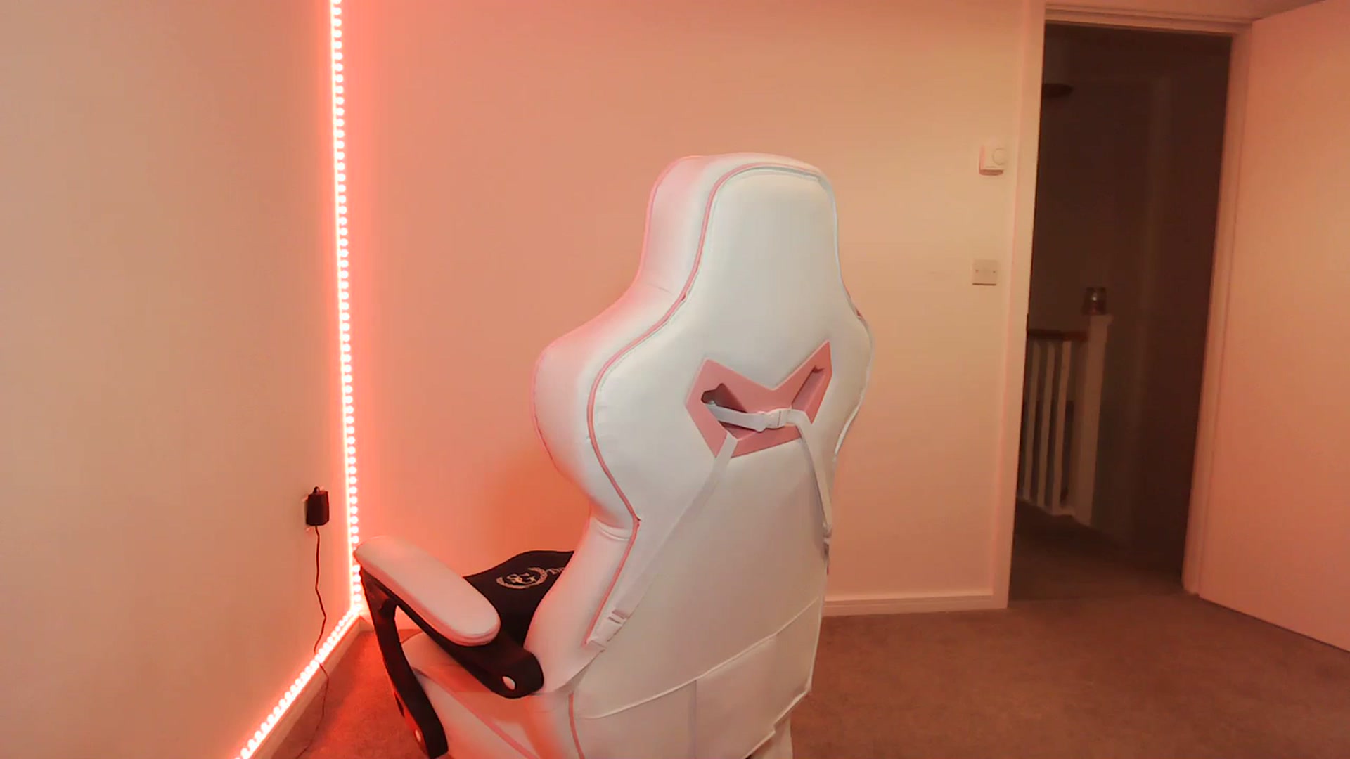 Gallery image thumbnail from ItsErikaJ's myfreecams stream on, 11/17/2023, 24:13 image 12 of 20