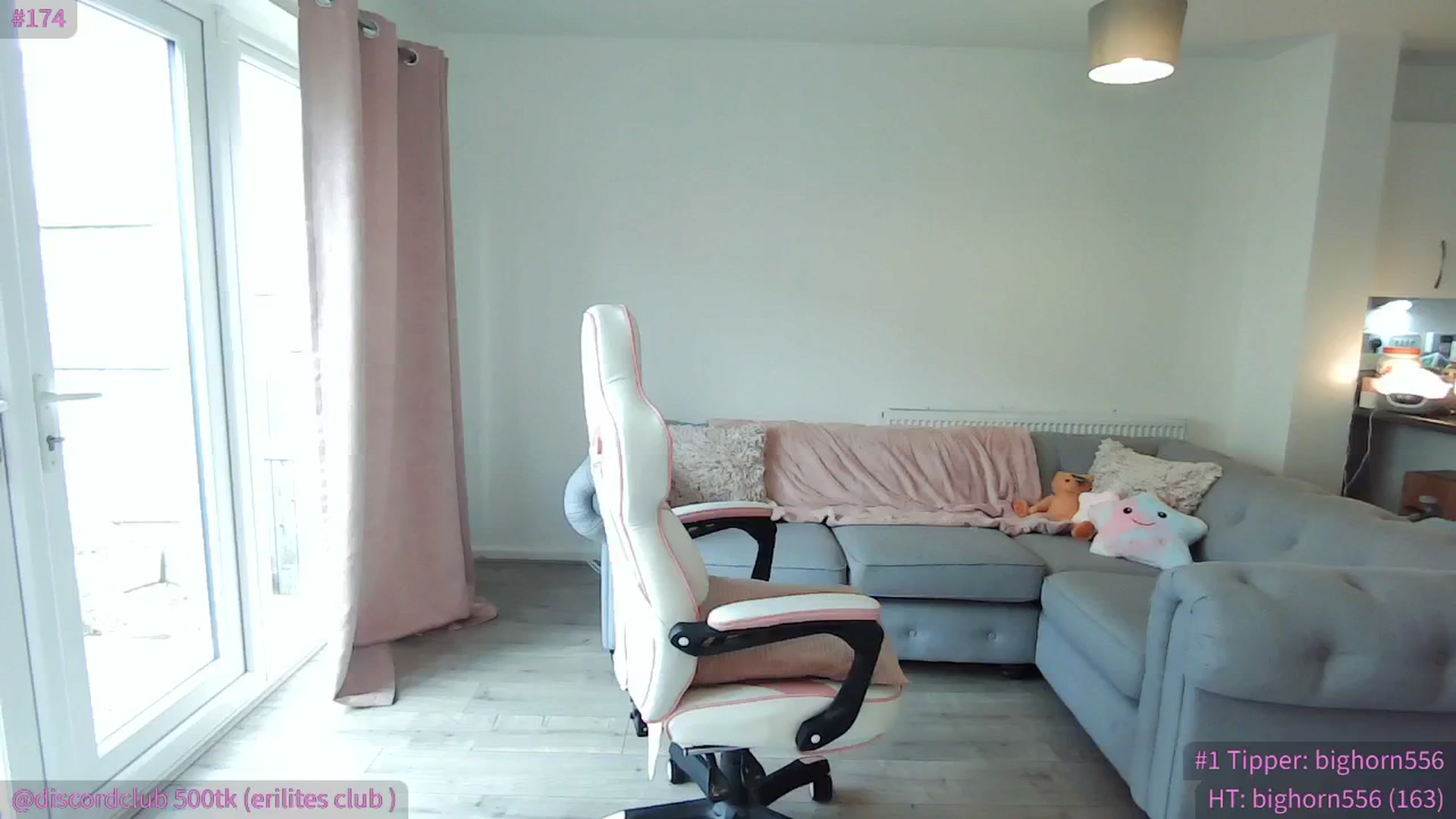 Gallery image thumbnail from ItsErikaJ's myfreecams stream on, 05/08/2024, 09:02 image 14 of 20