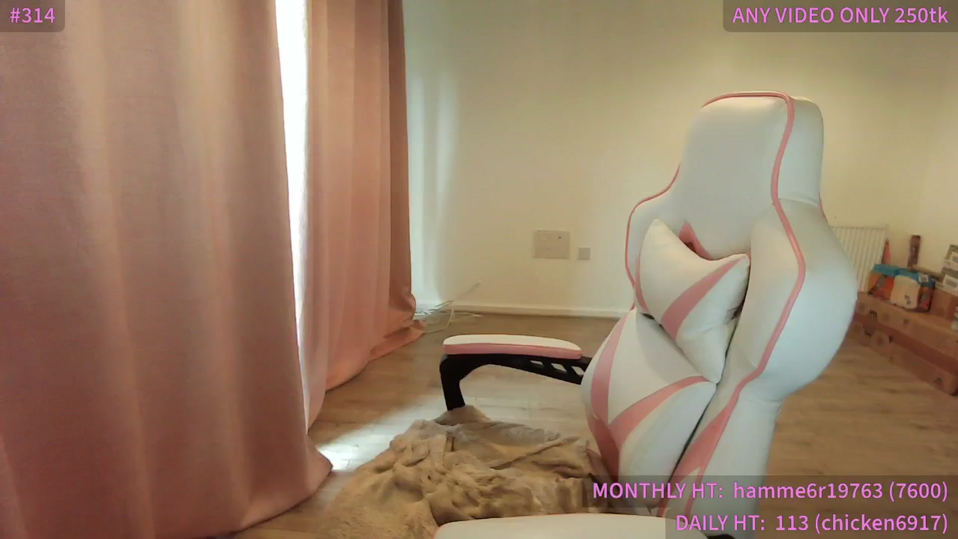 Gallery image thumbnail from ItsErikaJ's myfreecams stream on, 02/24/2025, 13:11 image 2 of 20