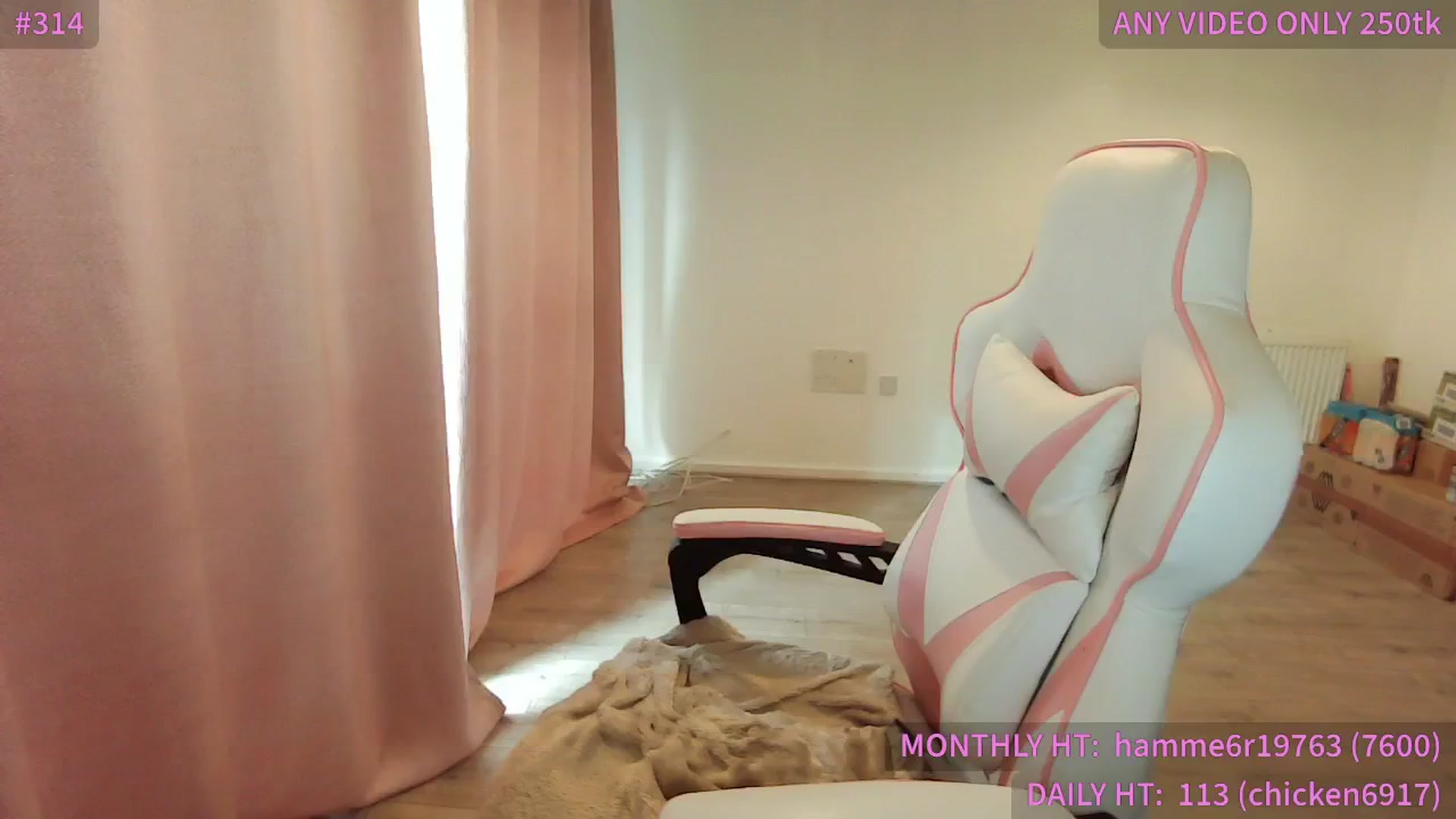 Gallery image thumbnail from ItsErikaJ's myfreecams stream on, 02/24/2025, 13:11 image 1 of 20