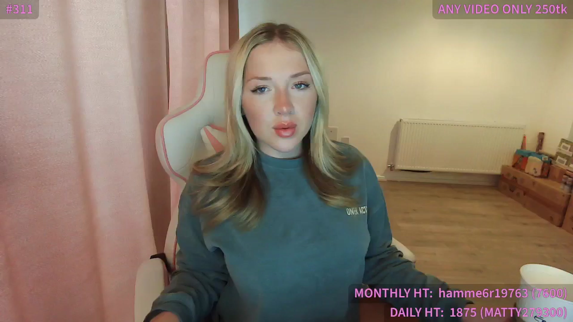 Gallery image thumbnail from ItsErikaJ's myfreecams stream on, 02/25/2025, 16:27 image 18 of 20