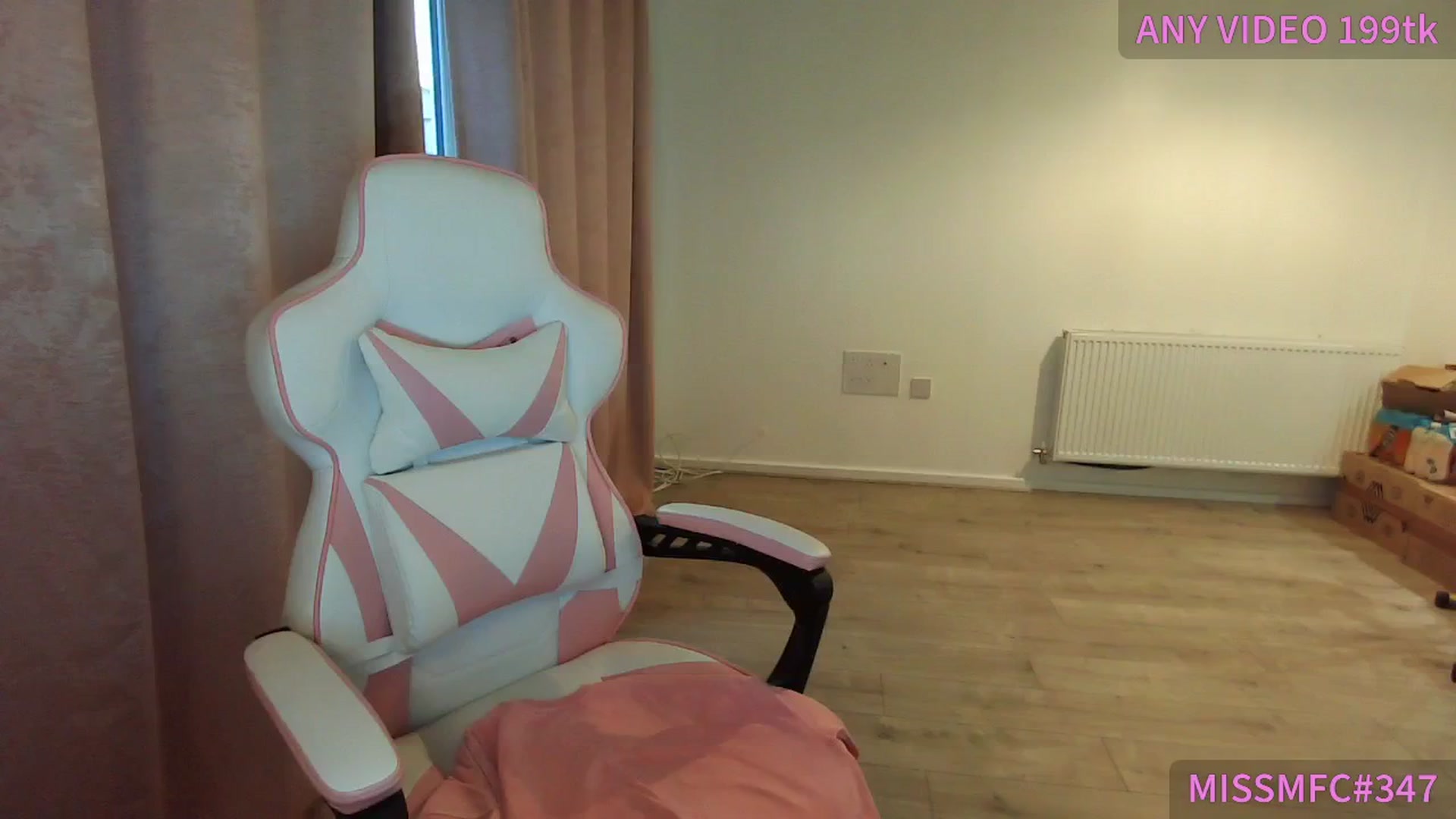 Gallery image thumbnail from ItsErikaJ's myfreecams stream on, 05/12/2025, 20:23 image 9 of 20