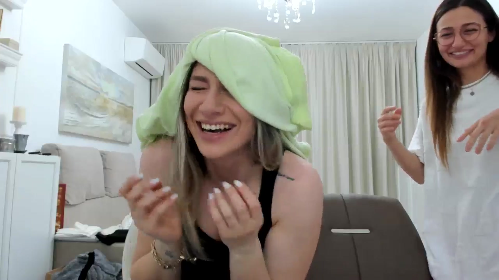 Gallery image thumbnail from ItsEvie's myfreecams stream on, 01/26/2025, 02:17 image 3 of 20