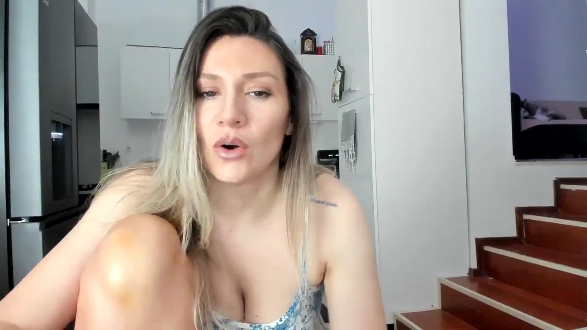 Gallery image thumbnail from ItsEvie's myfreecams stream on, 01/27/2025, 24:02 image 2 of 20