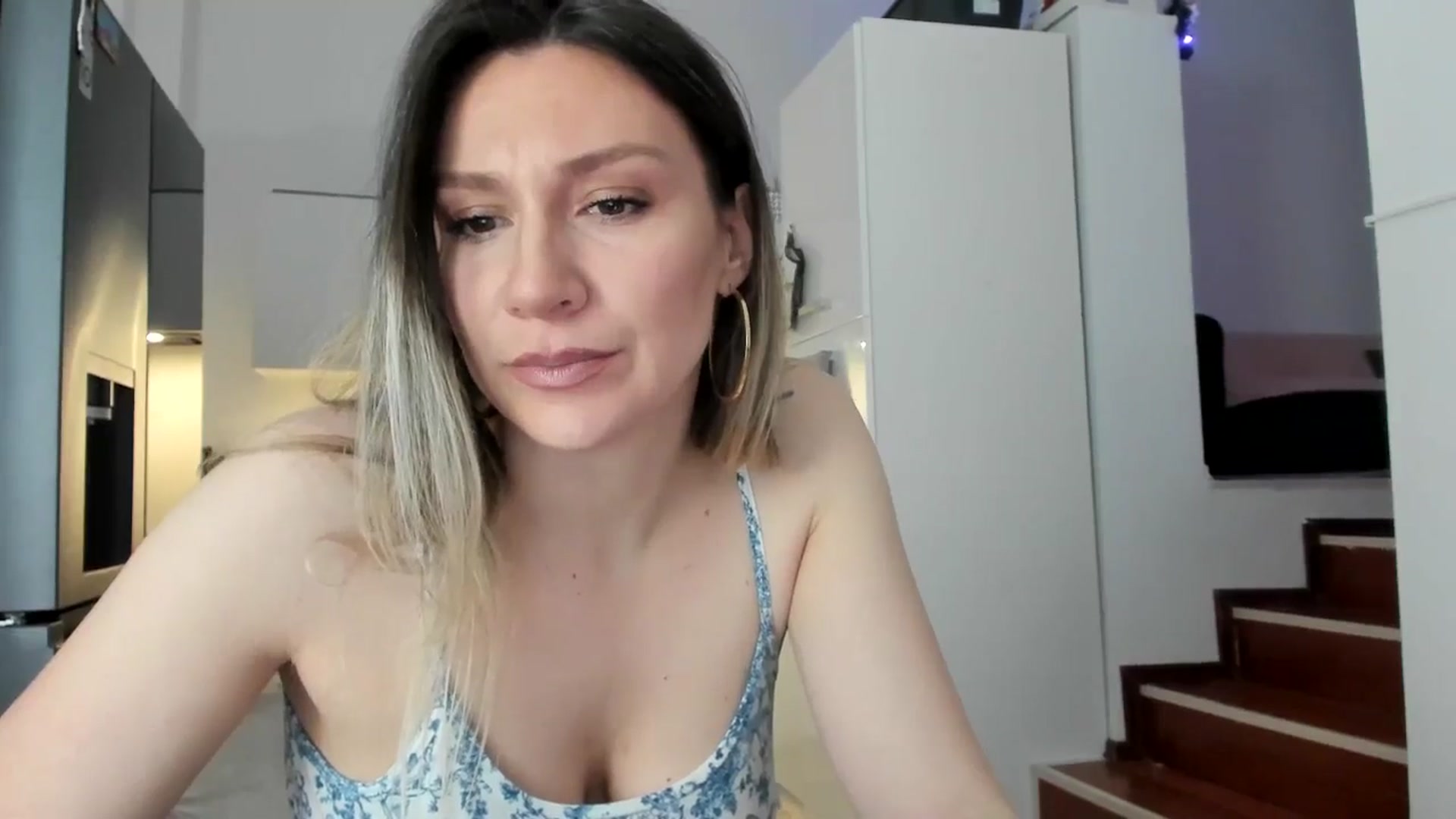 Gallery image thumbnail from ItsEvie's myfreecams stream on, 01/27/2025, 24:02 image 10 of 20