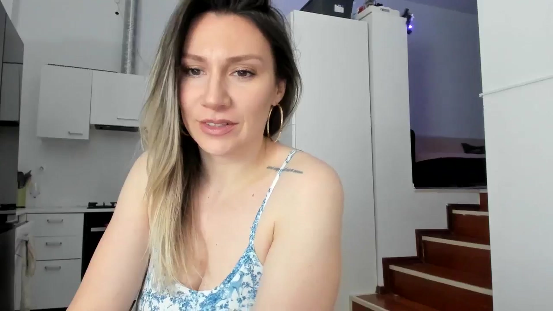 Gallery image thumbnail from ItsEvie's myfreecams stream on, 01/27/2025, 24:38 image 5 of 20