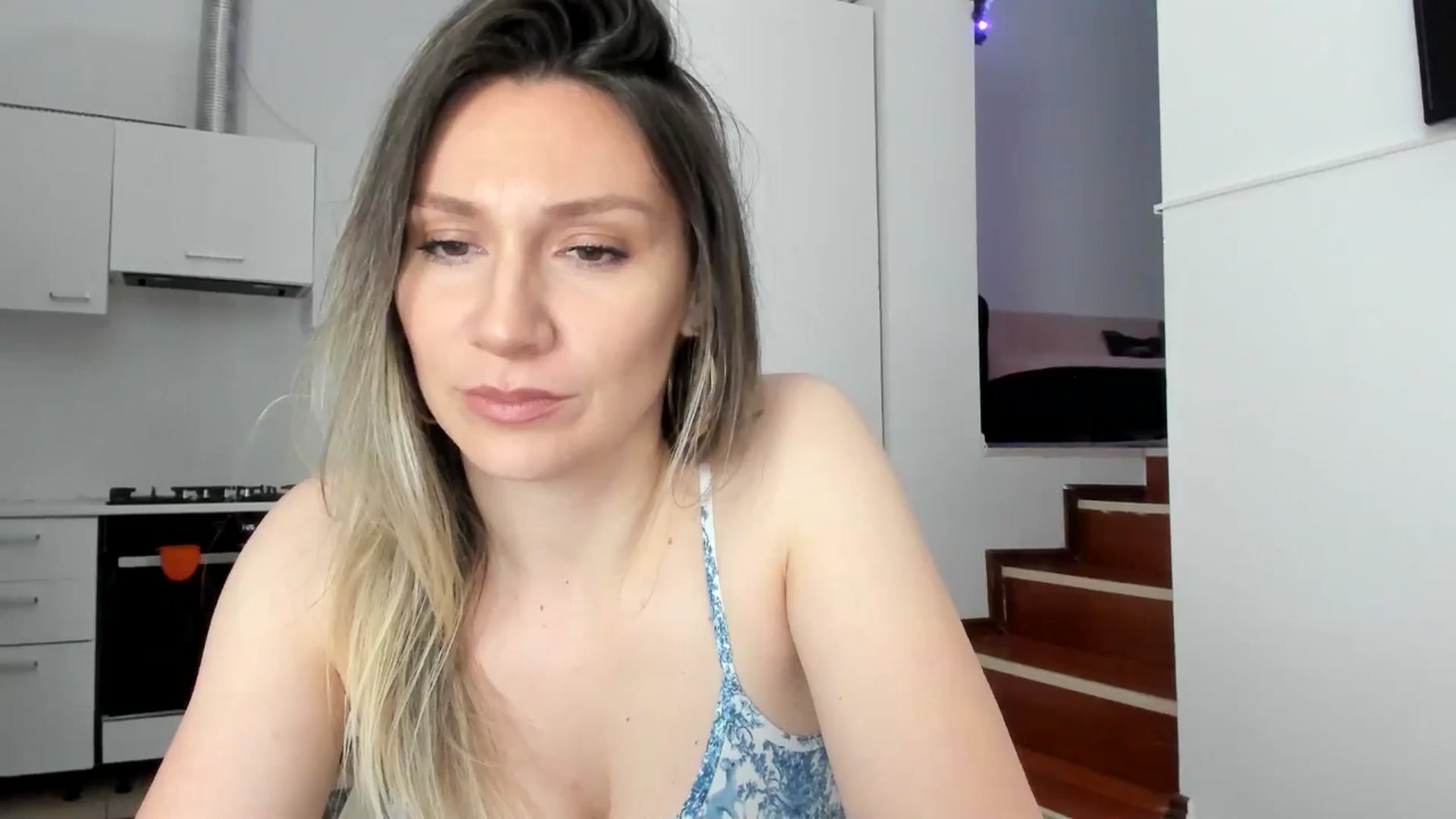 Gallery image thumbnail from ItsEvie's myfreecams stream on, 01/27/2025, 24:38 image 13 of 20