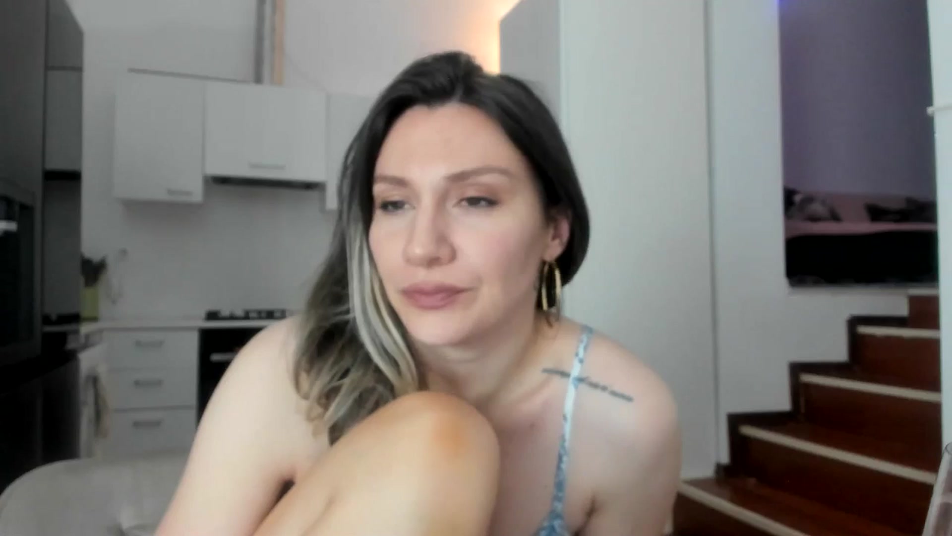 Gallery image thumbnail from ItsEvie's myfreecams stream on, 01/27/2025, 03:49 image 18 of 20