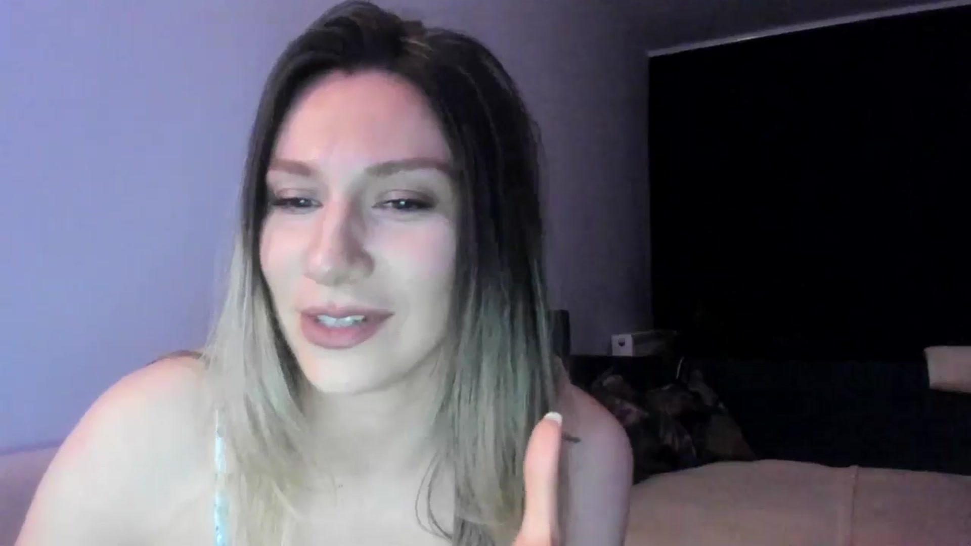 Gallery image thumbnail from ItsEvie's myfreecams stream on, 01/27/2025, 03:49 image 3 of 20