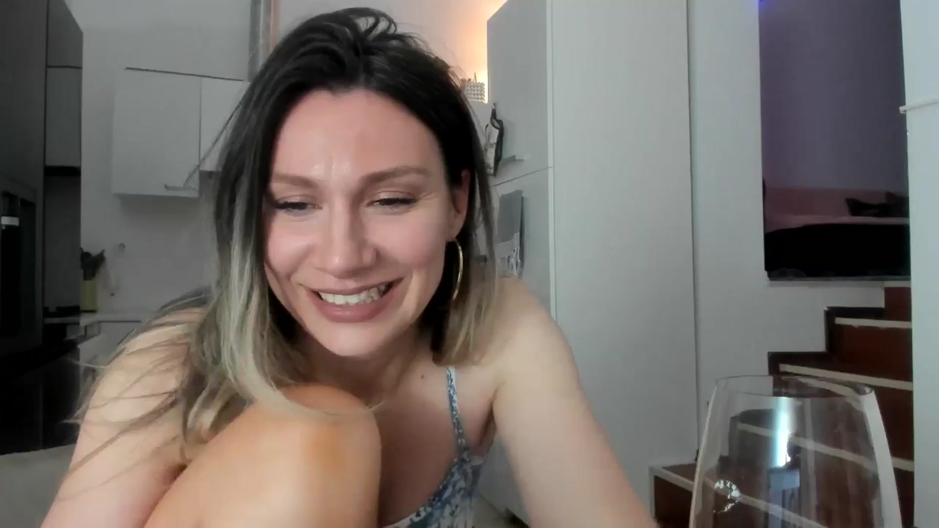 Gallery image thumbnail from ItsEvie's myfreecams stream on, 01/27/2025, 03:49 image 9 of 20
