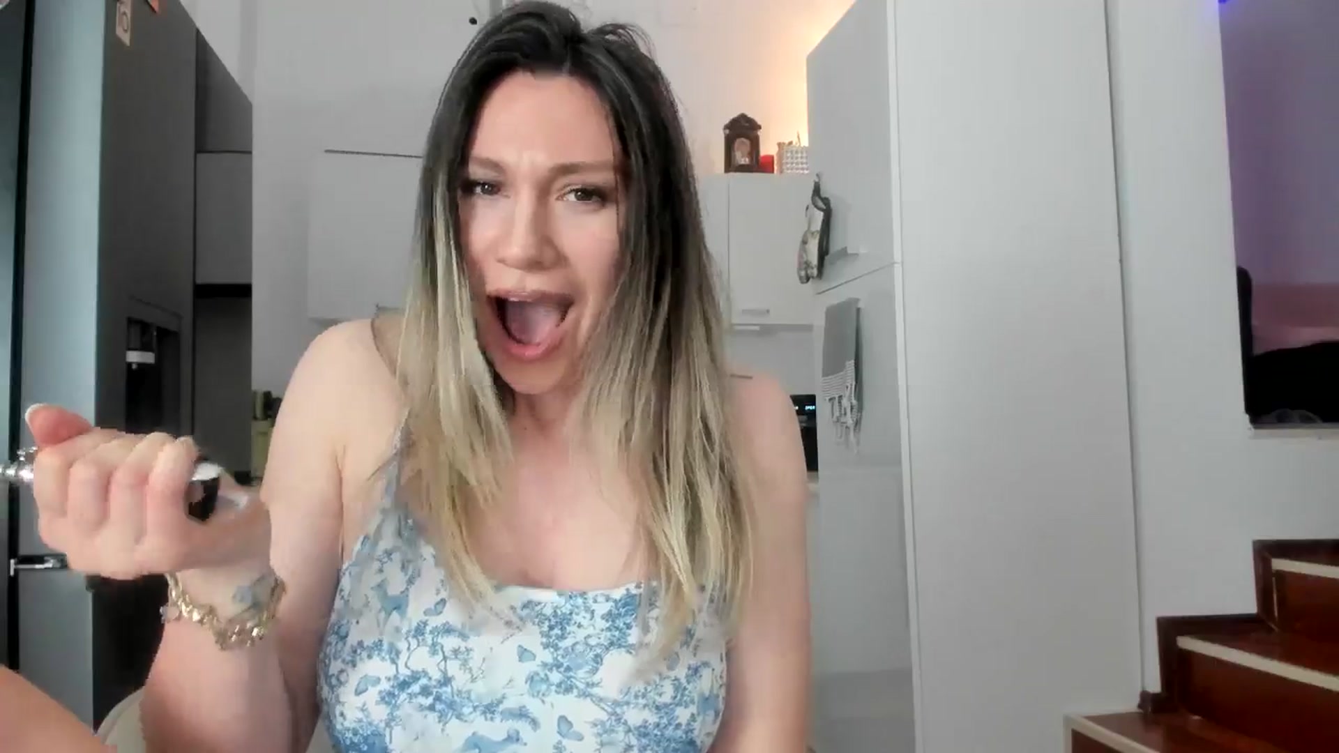 Gallery image thumbnail from ItsEvie's myfreecams stream on, 01/27/2025, 03:49 image 5 of 20