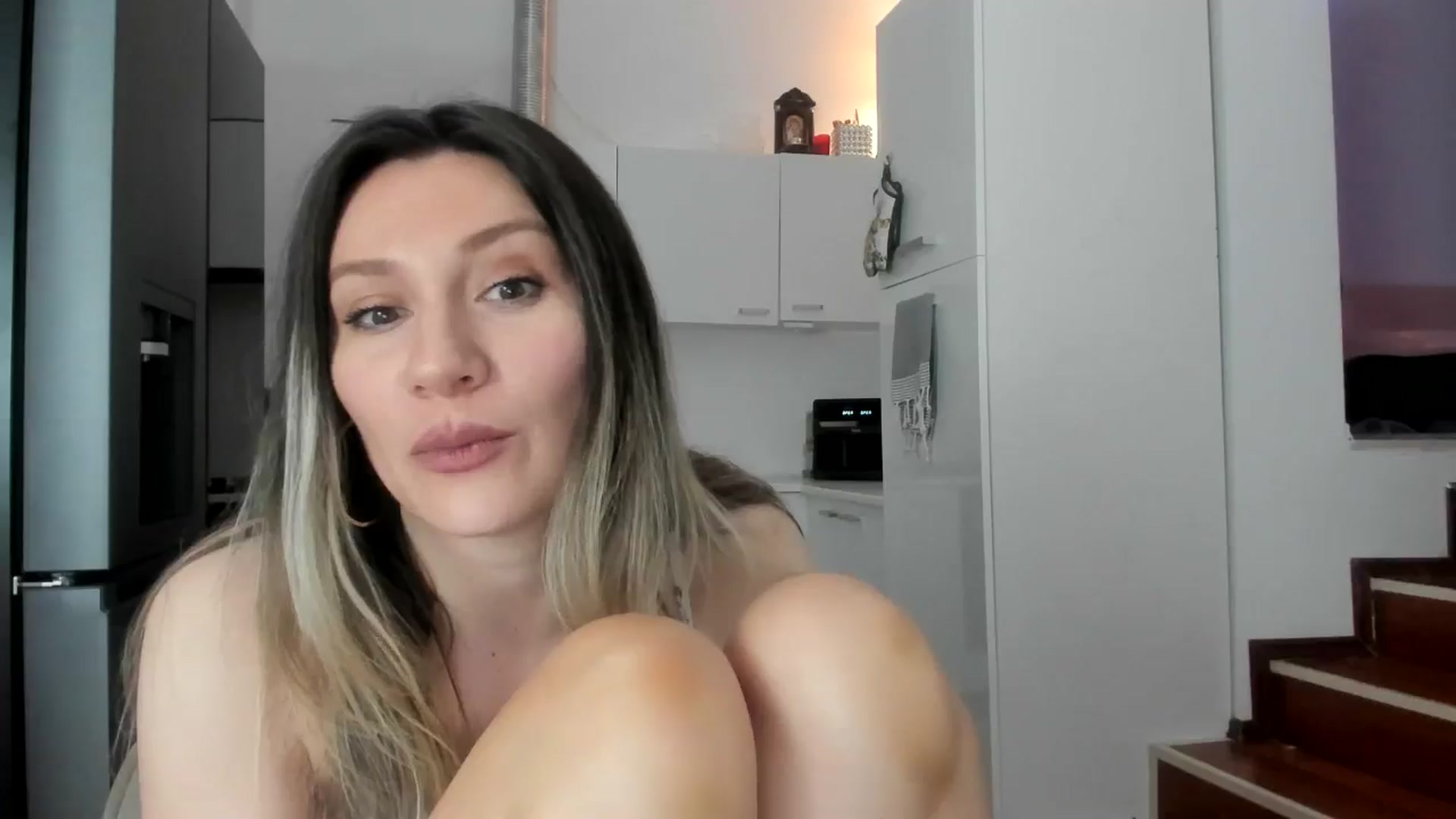 Gallery image thumbnail from ItsEvie's myfreecams stream on, 01/27/2025, 04:22 image 19 of 20