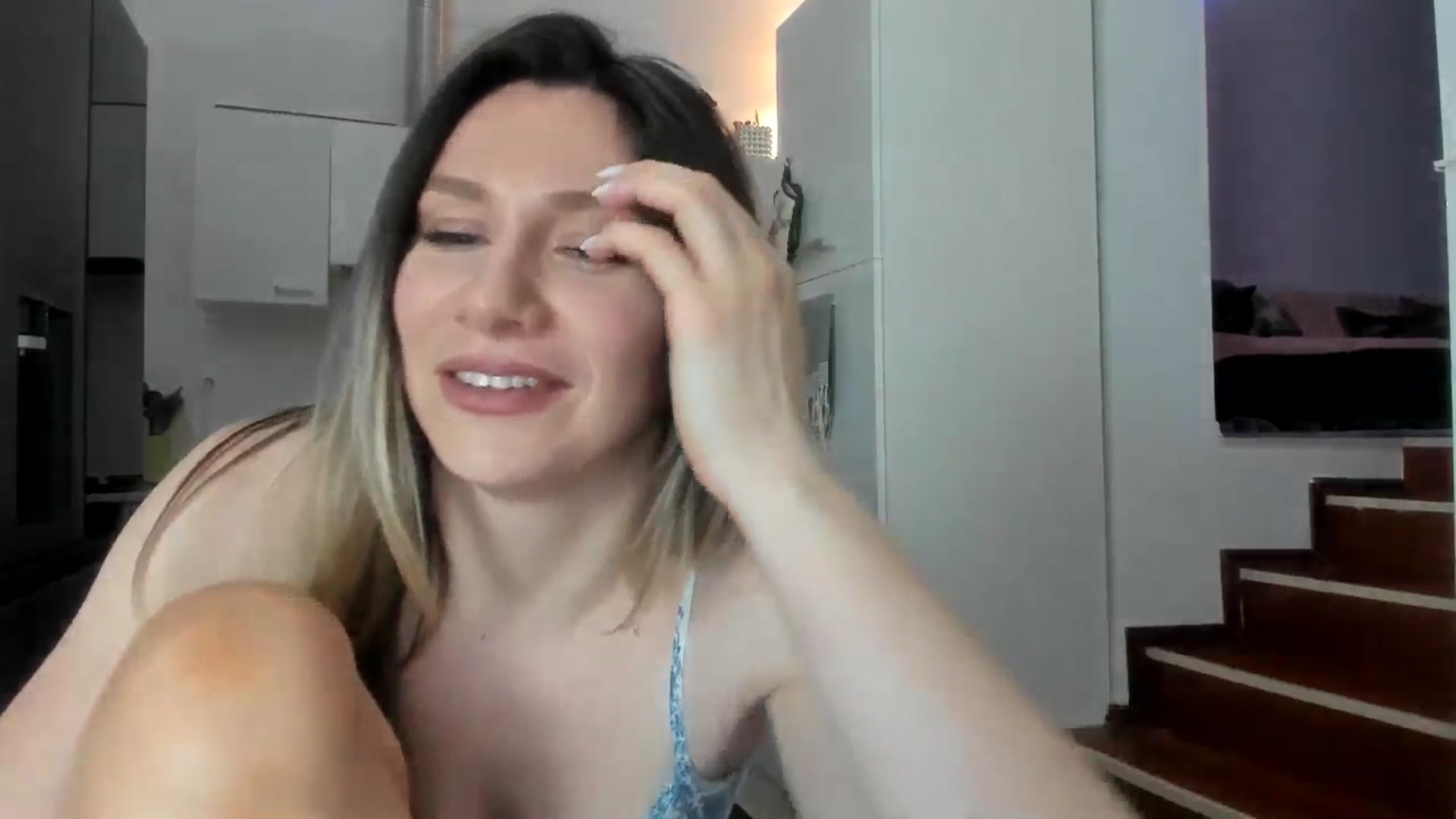 Gallery image thumbnail from ItsEvie's myfreecams stream on, 01/27/2025, 04:22 image 3 of 20