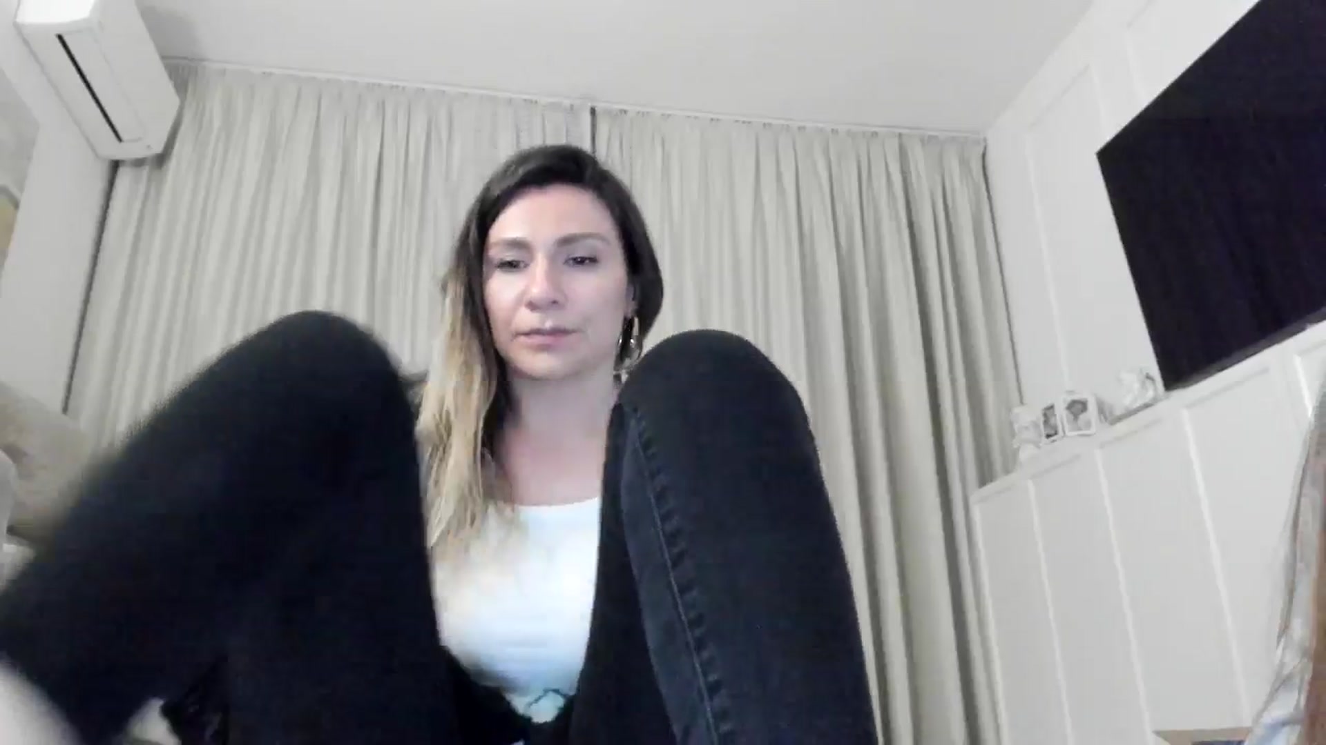 Gallery image thumbnail from ItsEvie's myfreecams stream on, 01/31/2025, 02:34 image 19 of 20