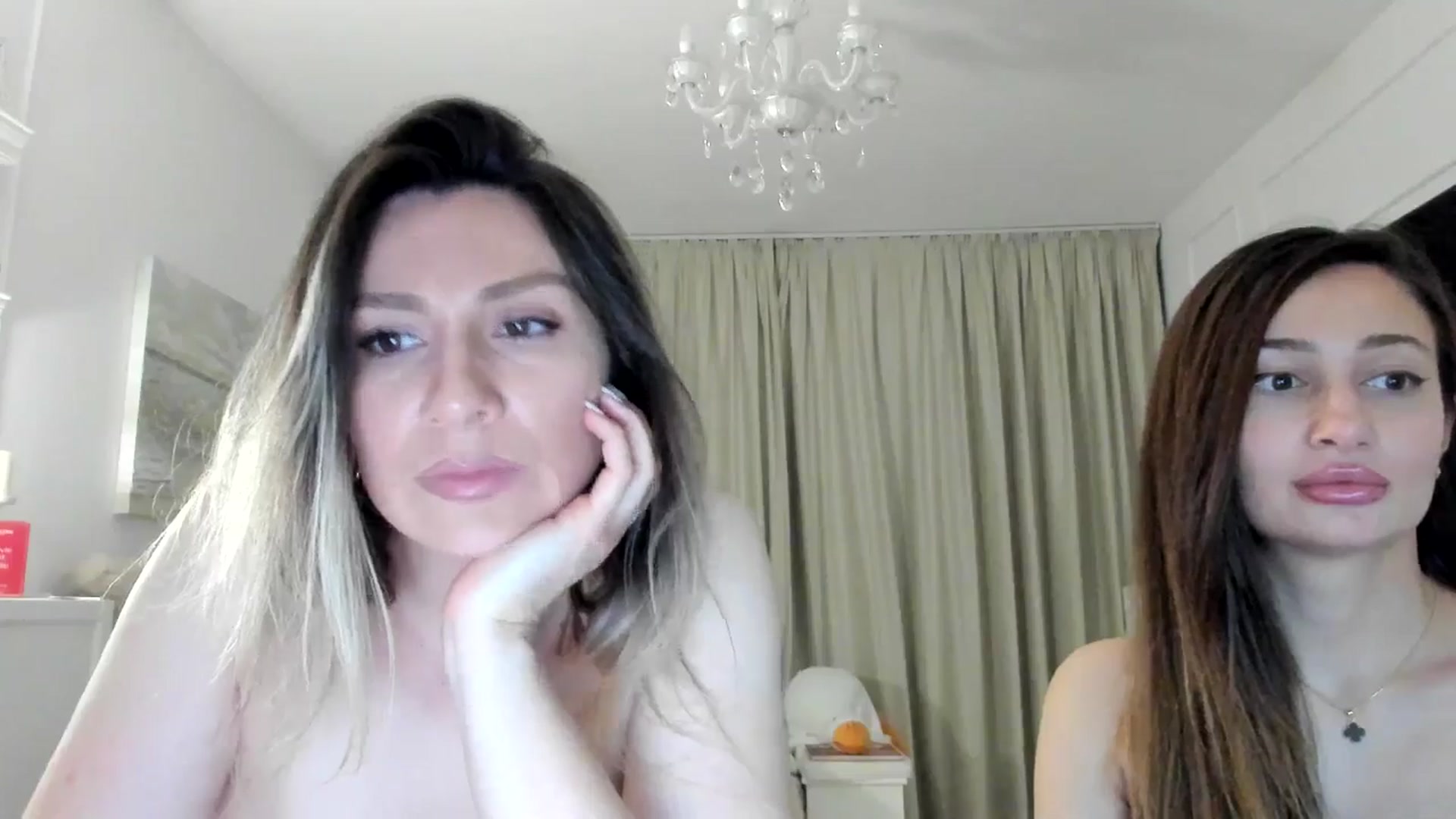 Gallery image thumbnail from ItsEvie's myfreecams stream on, 02/05/2025, 24:01 image 14 of 20