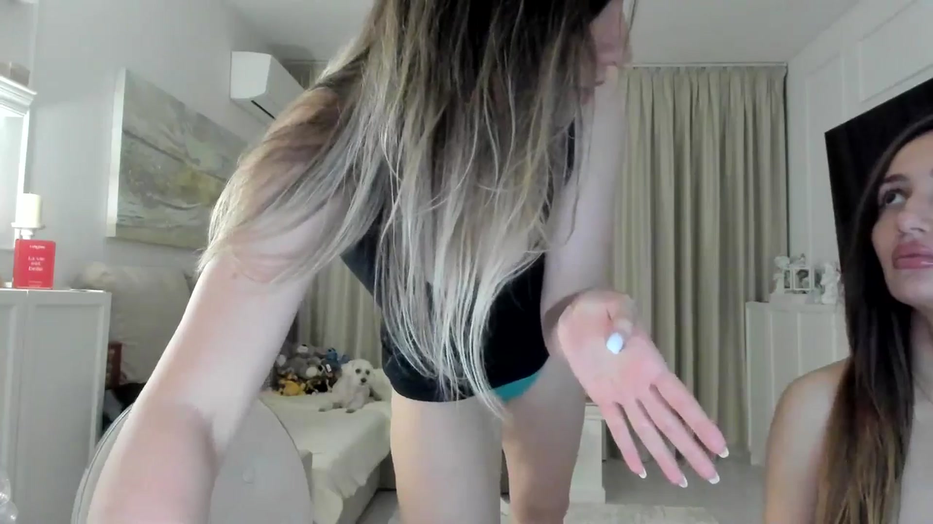 Gallery image thumbnail from ItsEvie's myfreecams stream on, 02/05/2025, 24:45 image 15 of 20