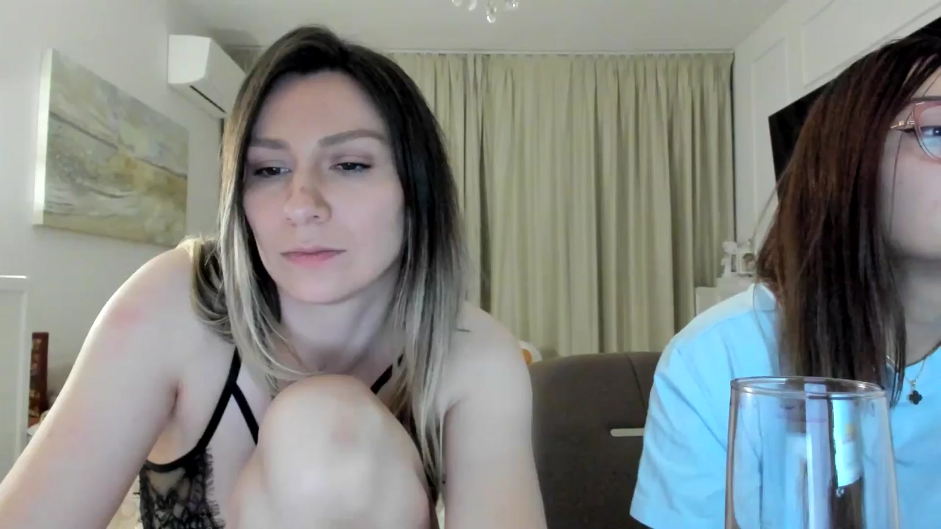 Gallery image thumbnail from ItsEvie's myfreecams stream on, 02/08/2025, 01:33 image 18 of 20
