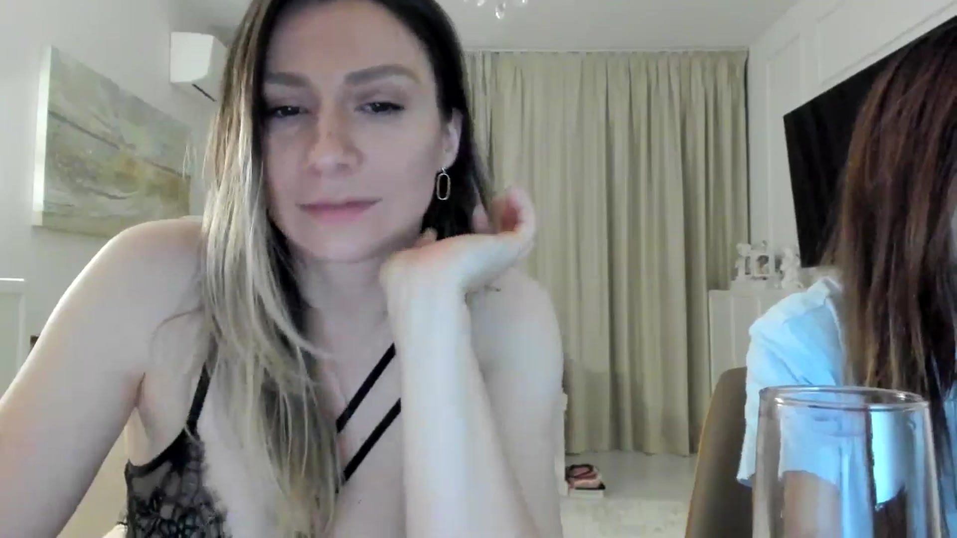 Gallery image thumbnail from ItsEvie's myfreecams stream on, 02/08/2025, 01:33 image 10 of 20