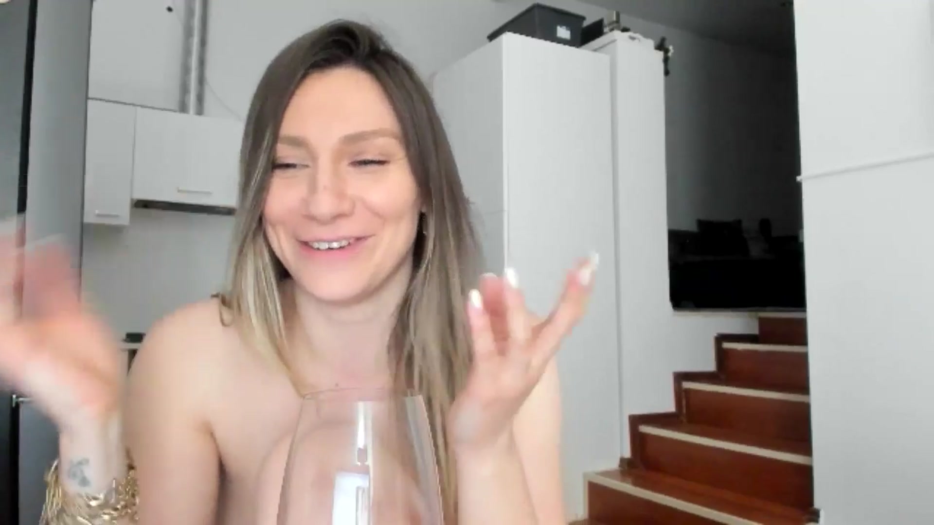 Gallery image thumbnail from ItsEvie's myfreecams stream on, 02/08/2025, 03:06 image 2 of 20