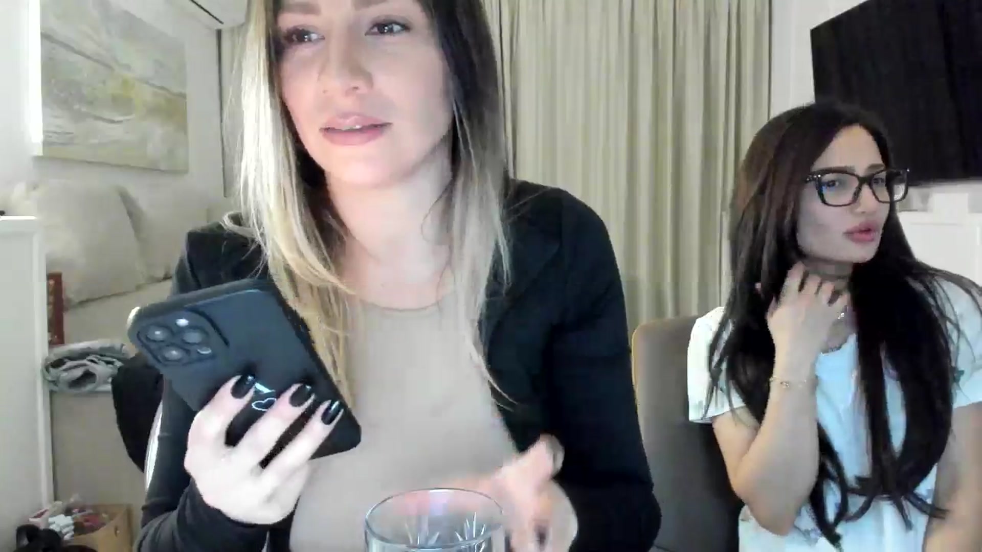 Gallery image thumbnail from ItsEvie's myfreecams stream on, 02/14/2025, 01:31 image 9 of 20